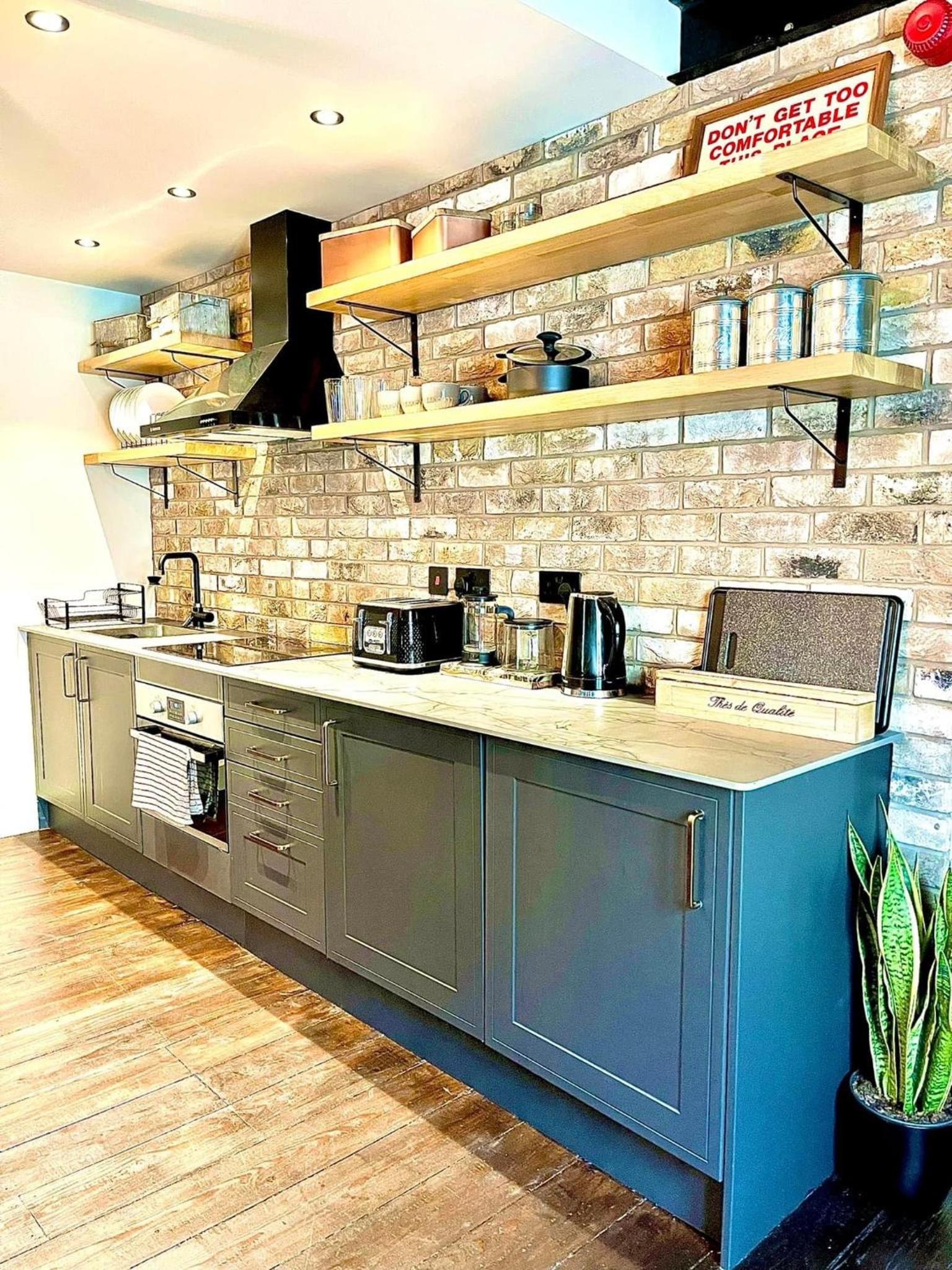 Loft 11 Stunning LUXURY NYC Loft Style Interior Designed 2BD Apartment EXCELLENT CITY CENTRE LOCATION Mezzanine Cinema Room Designer Furniture AMAZING SPAC
