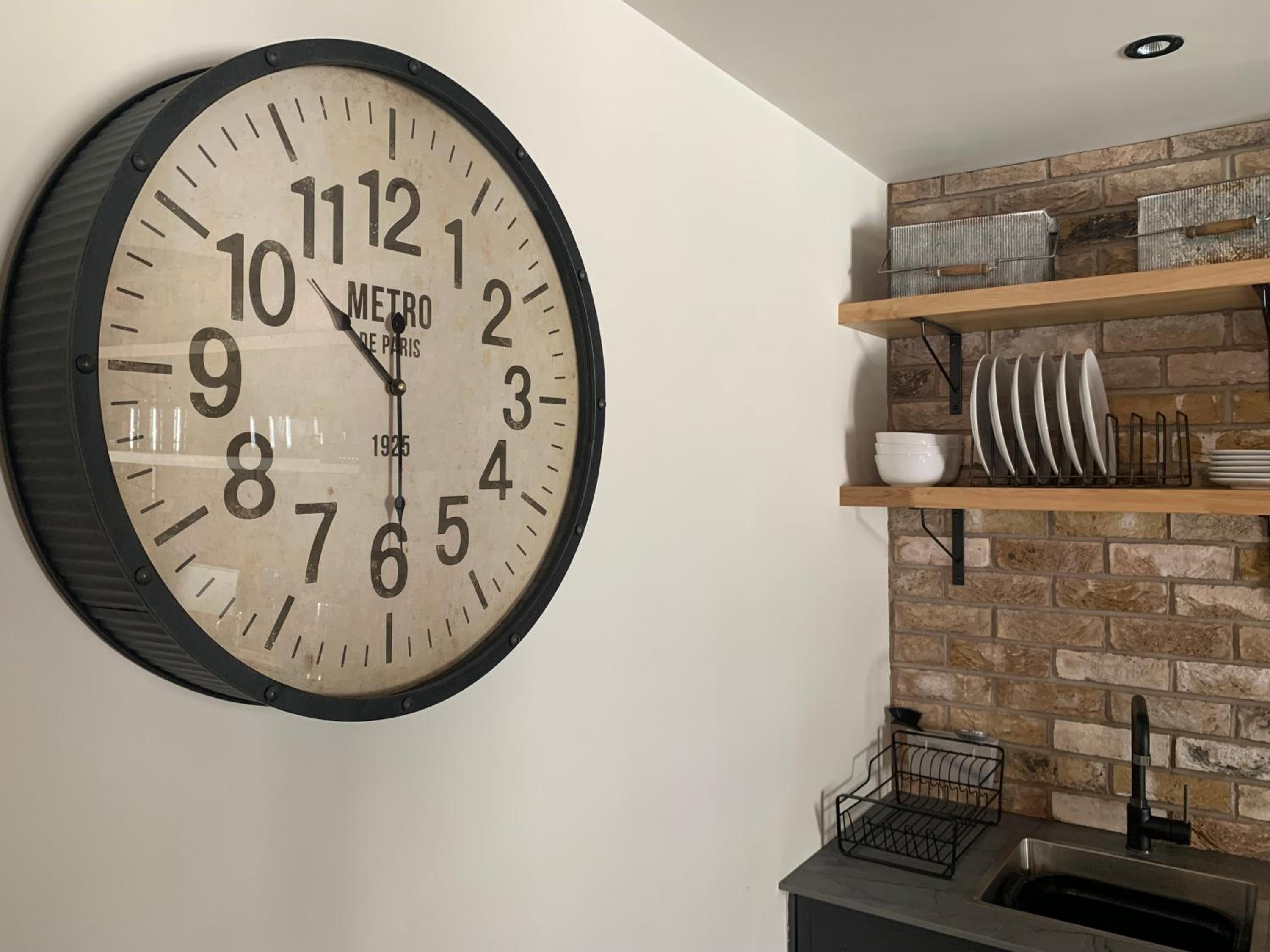 Loft 11 Stunning LUXURY NYC Loft Style Interior Designed 2BD Apartment EXCELLENT CITY CENTRE LOCATION Mezzanine Cinema Room Designer Furniture AMAZING SPAC
