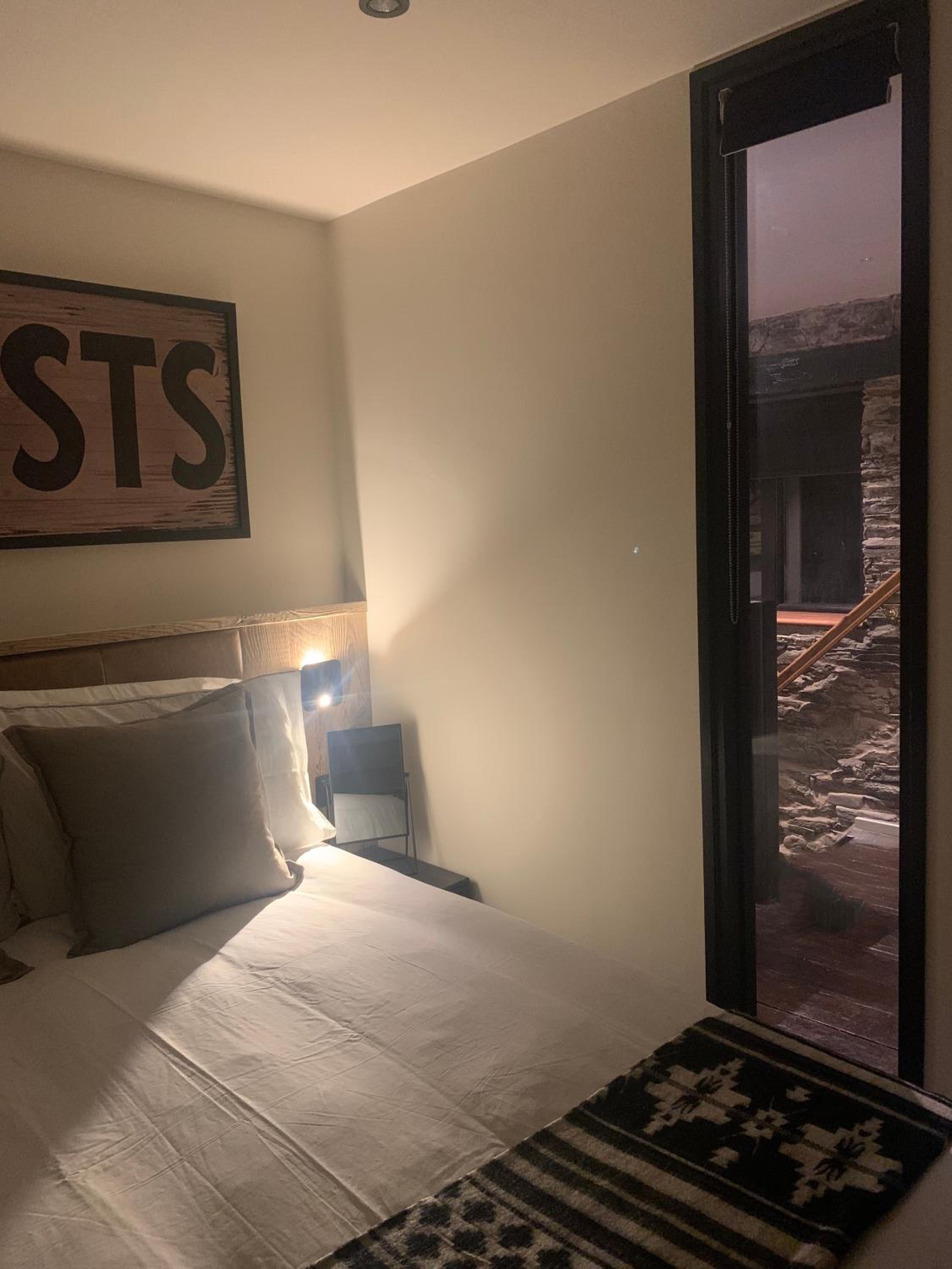 Loft 11 Stunning LUXURY NYC Loft Style Interior Designed 2BD Apartment EXCELLENT CITY CENTRE LOCATION Mezzanine Cinema Room Designer Furniture AMAZING SPAC