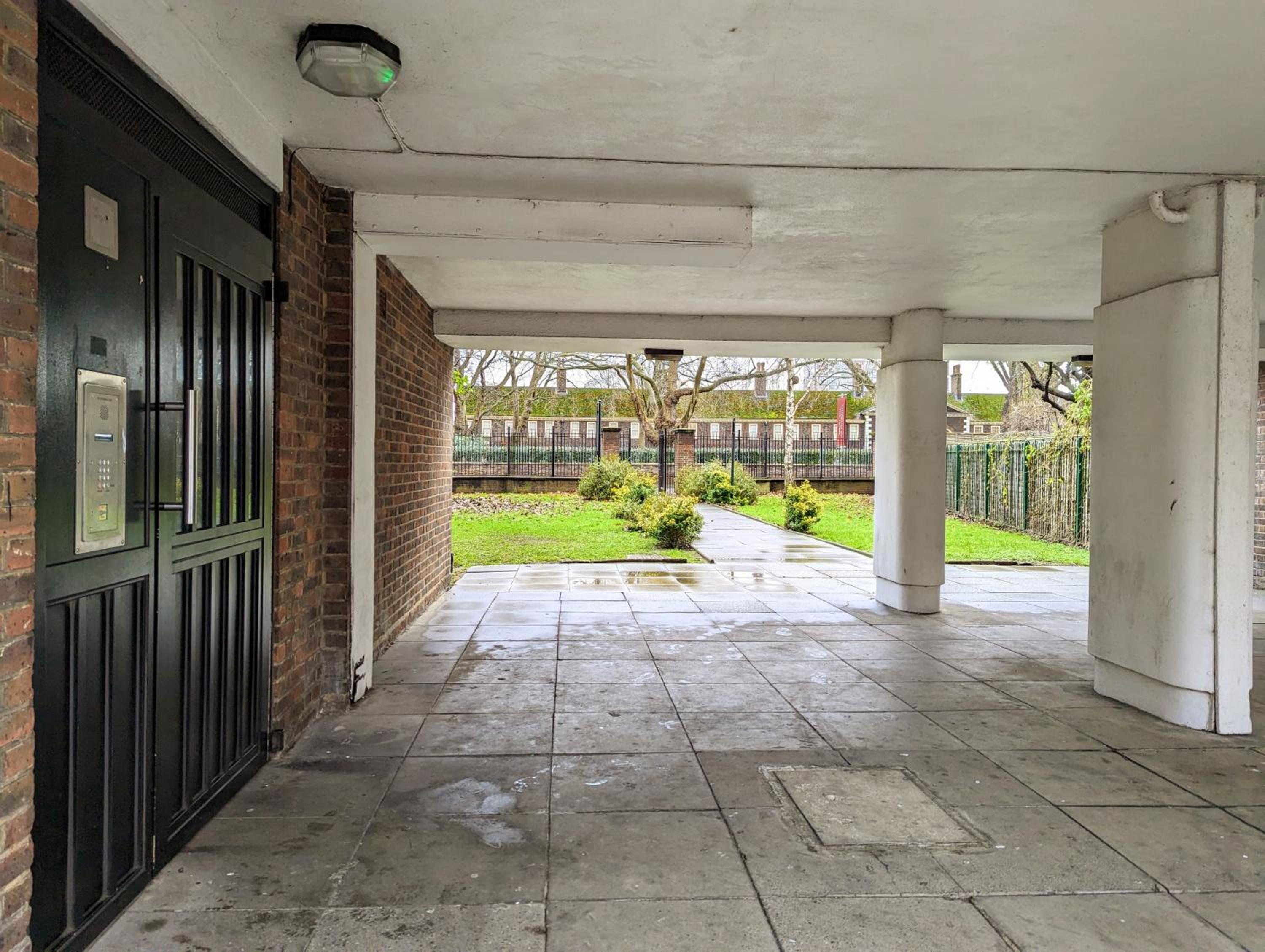 1BD apartment with balcony in Hoxton - Zone 1