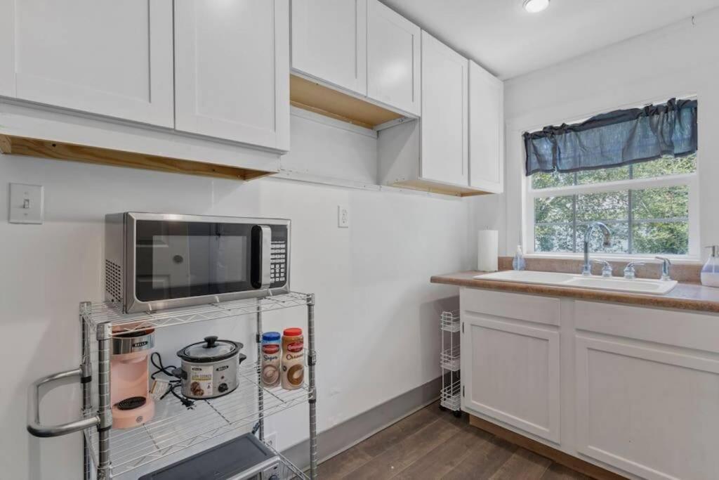 NEW Studio Unit_NEAR the beach and downtown view 5