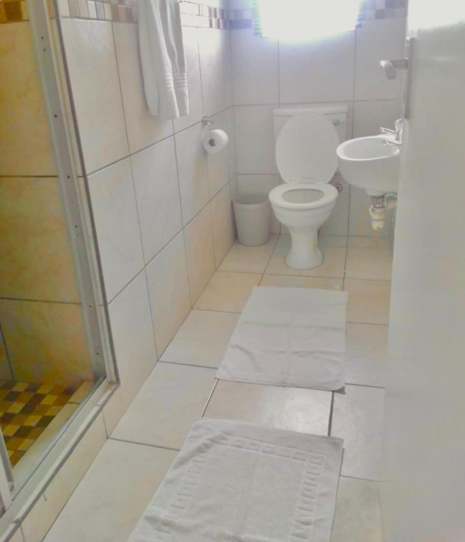 Hermanus Beach Club Apt 186 & 208 view 5
