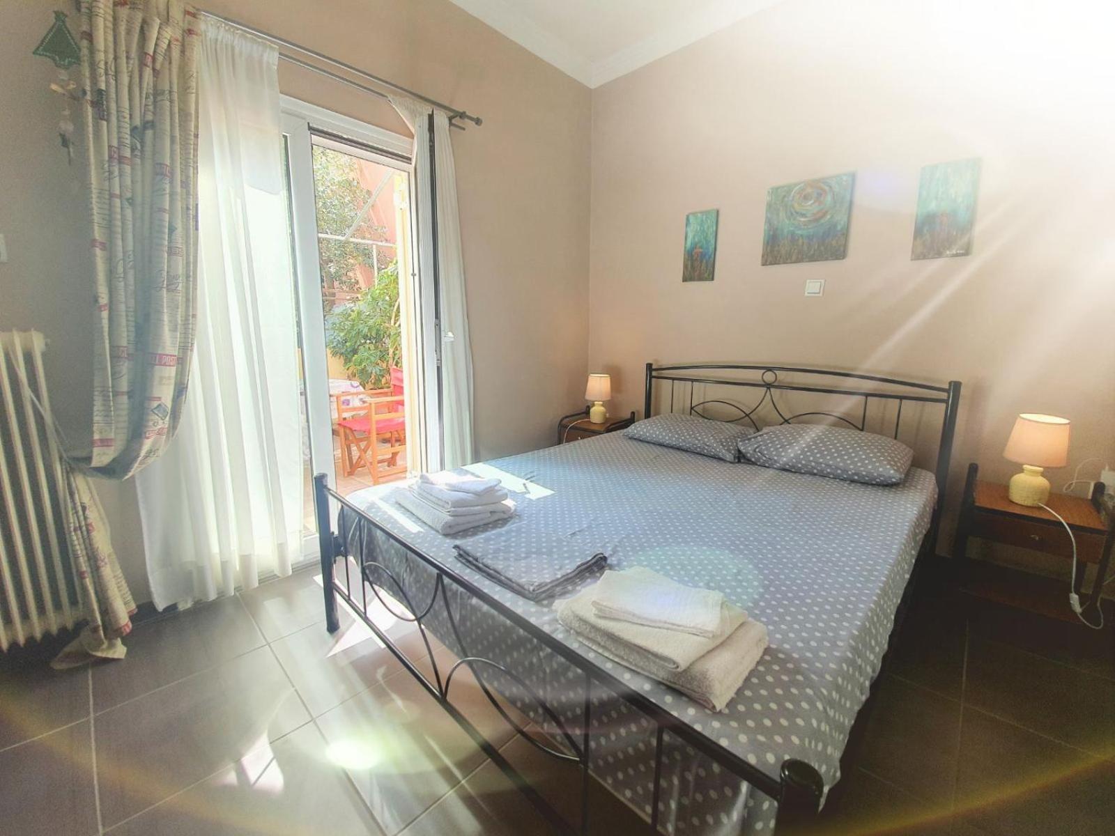 Ilias' cosy and relaxing apartment photo 3