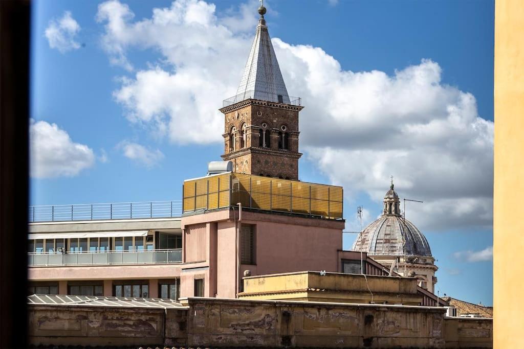 [Heart of Rome]-Napoleone Apartment-10 to Colosseo