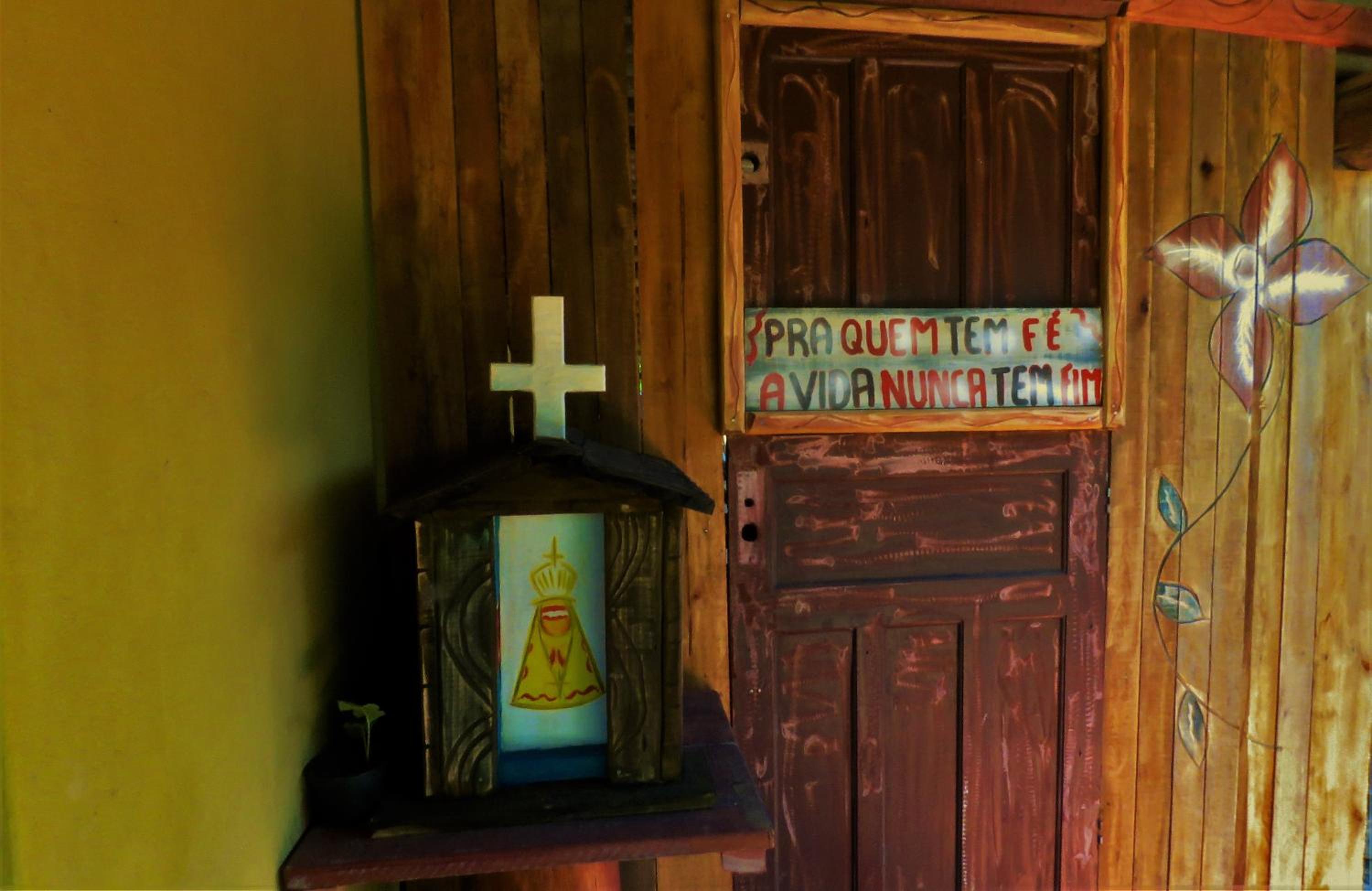 Hostel CASA DA PEDRA CHATA