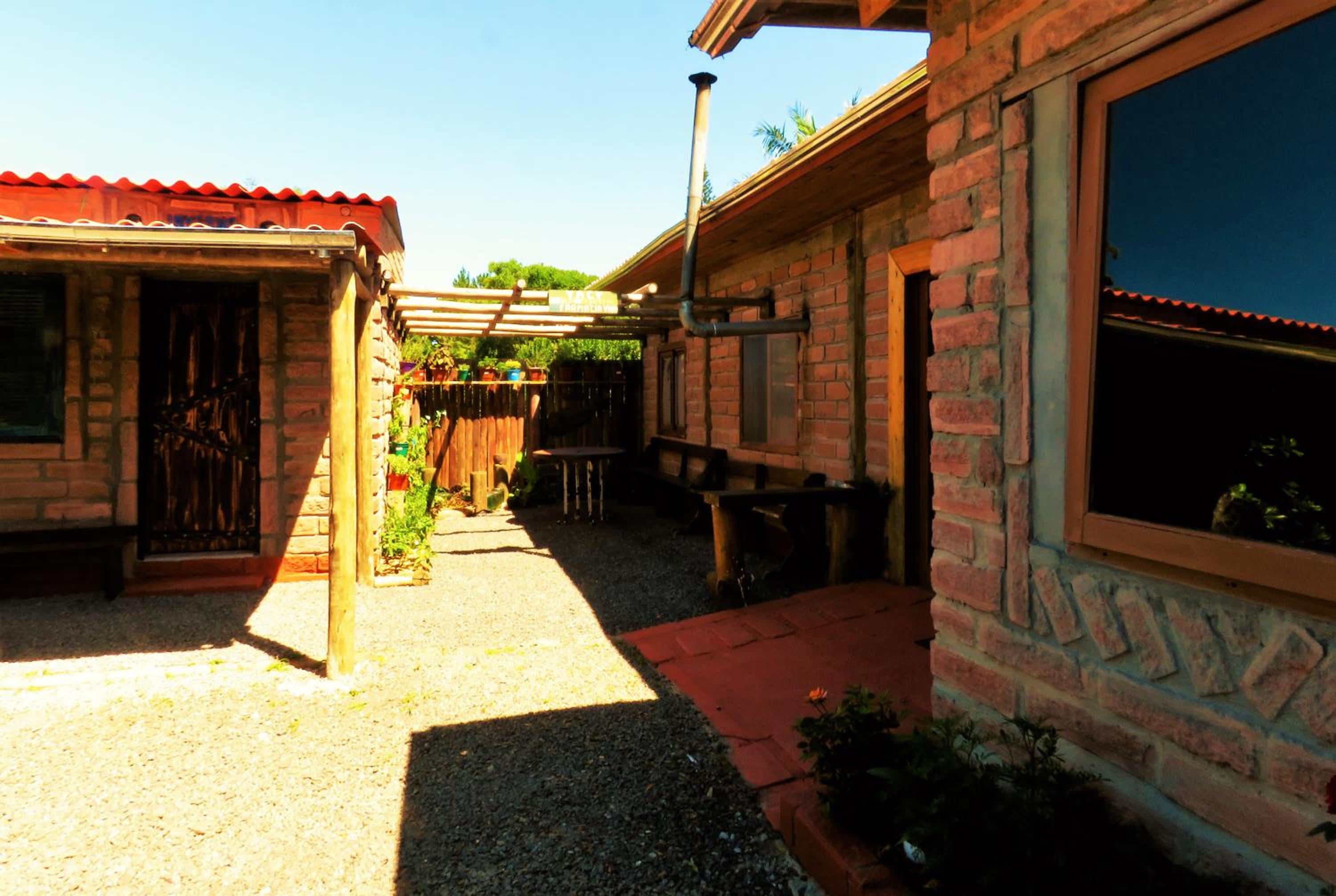 Hostel CASA DA PEDRA CHATA