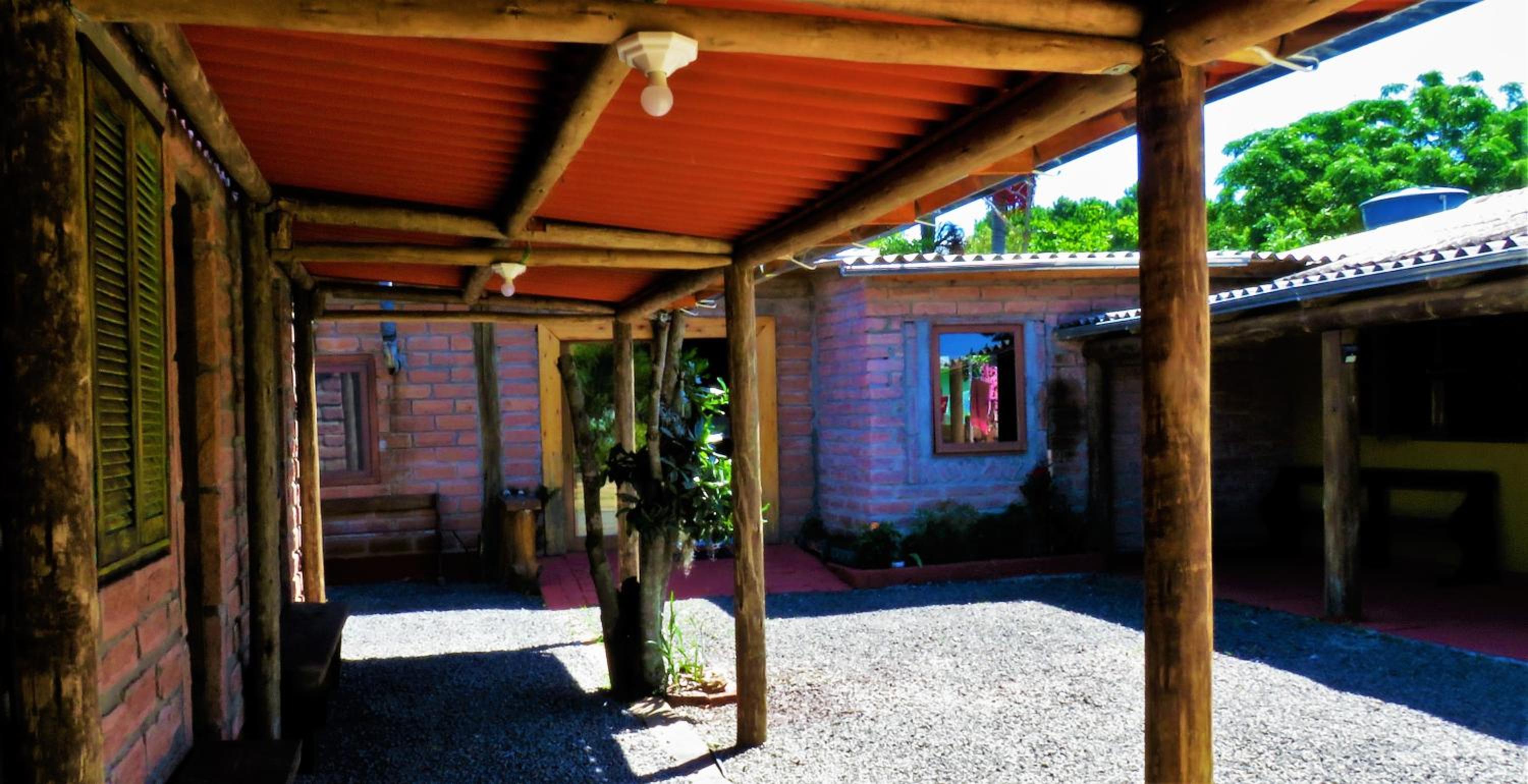 Hostel CASA DA PEDRA CHATA