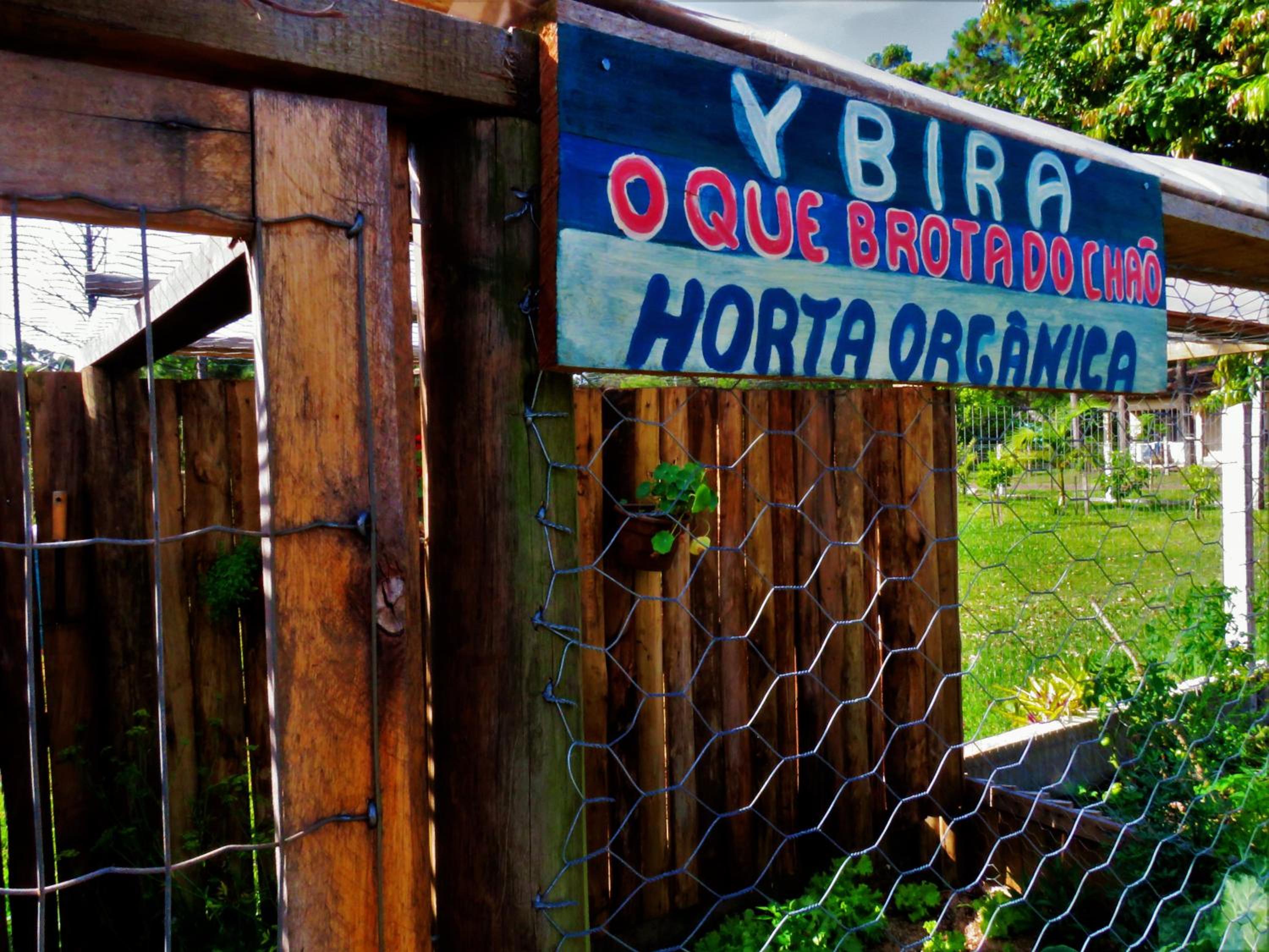 Hostel CASA DA PEDRA CHATA
