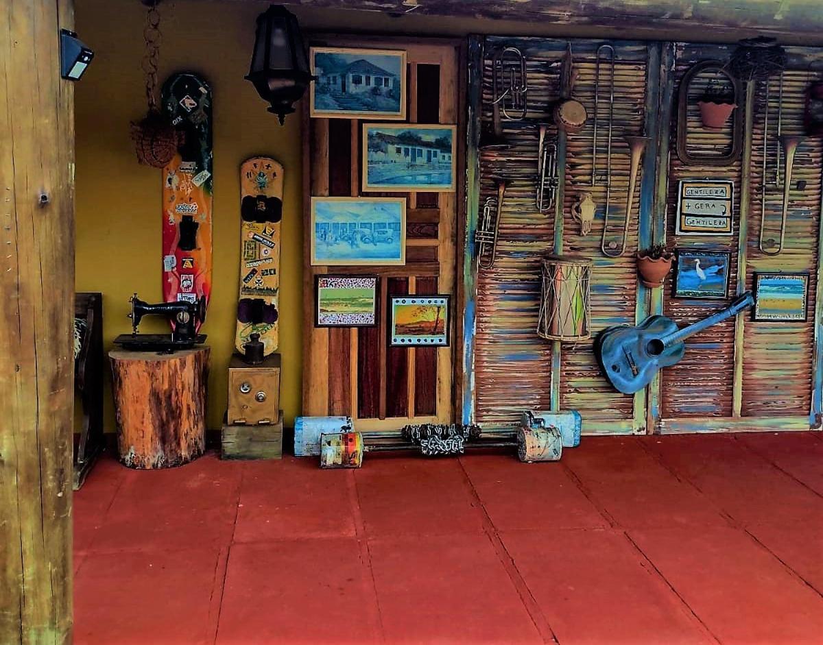 Hostel CASA DA PEDRA CHATA