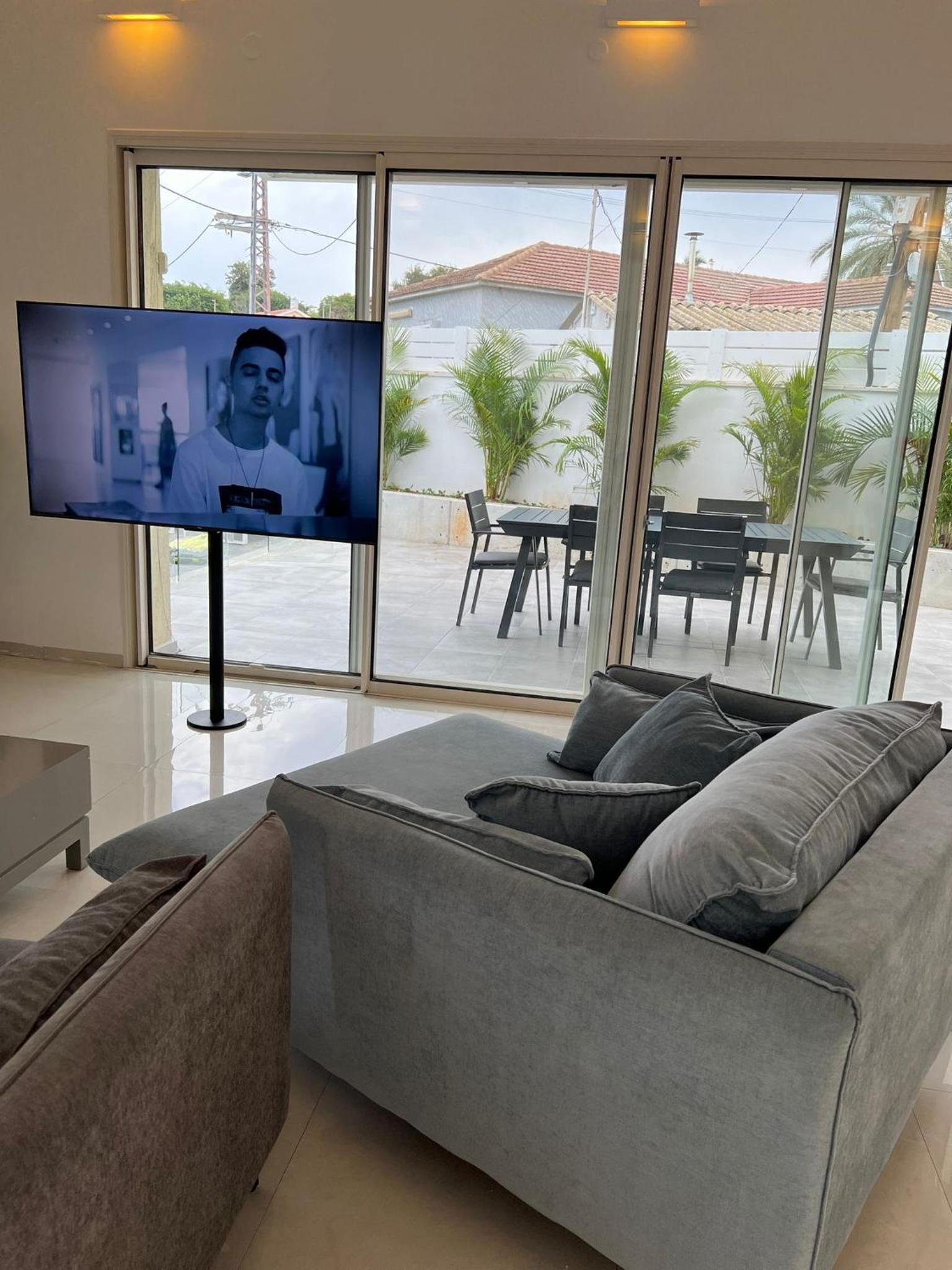 Luz Mansion ~ Lux & Comfy view 5