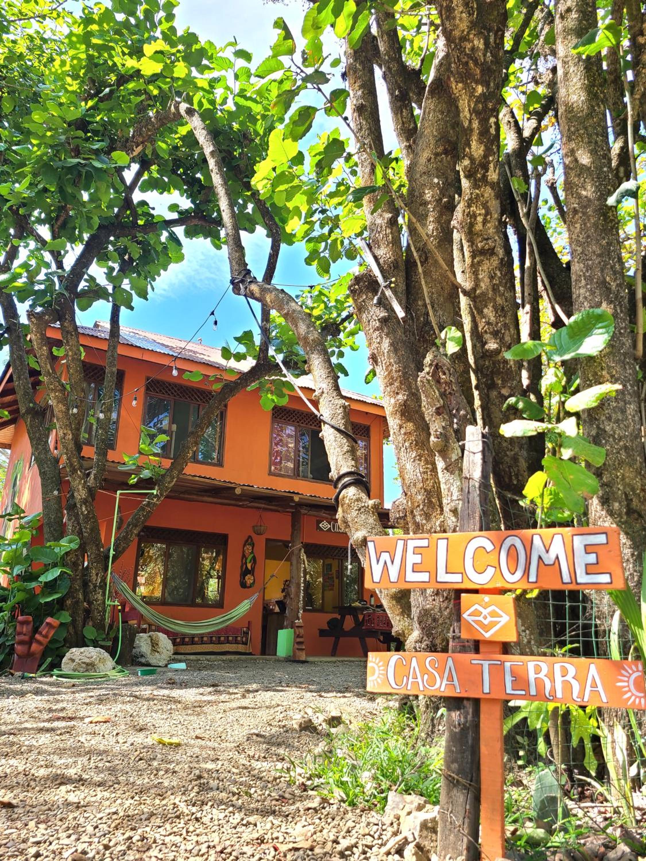 Hotel Casa Terra Hostel - Image 1