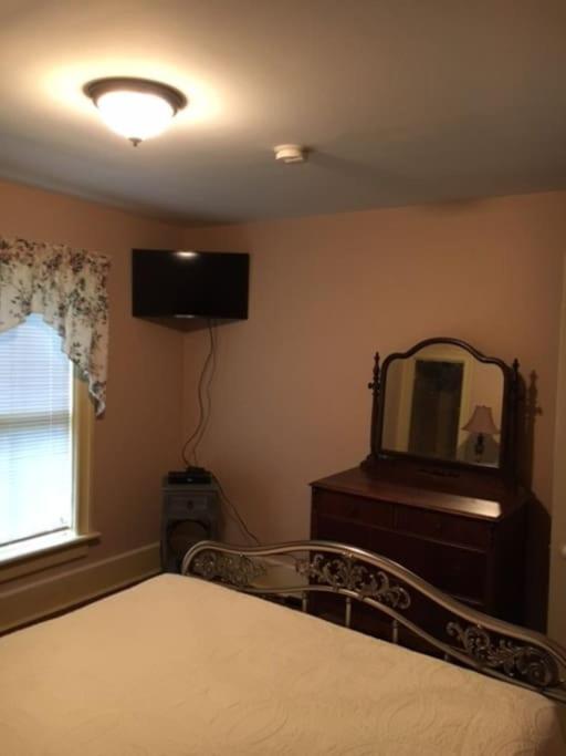 Doyle House - Near Cooperstown Dreams Park 2 view 4
