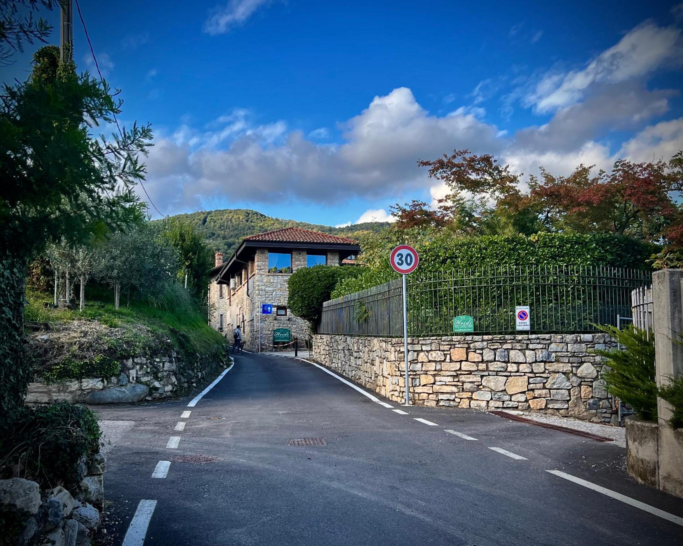 Hotel Heidi Bed and Breakfast - Image 1