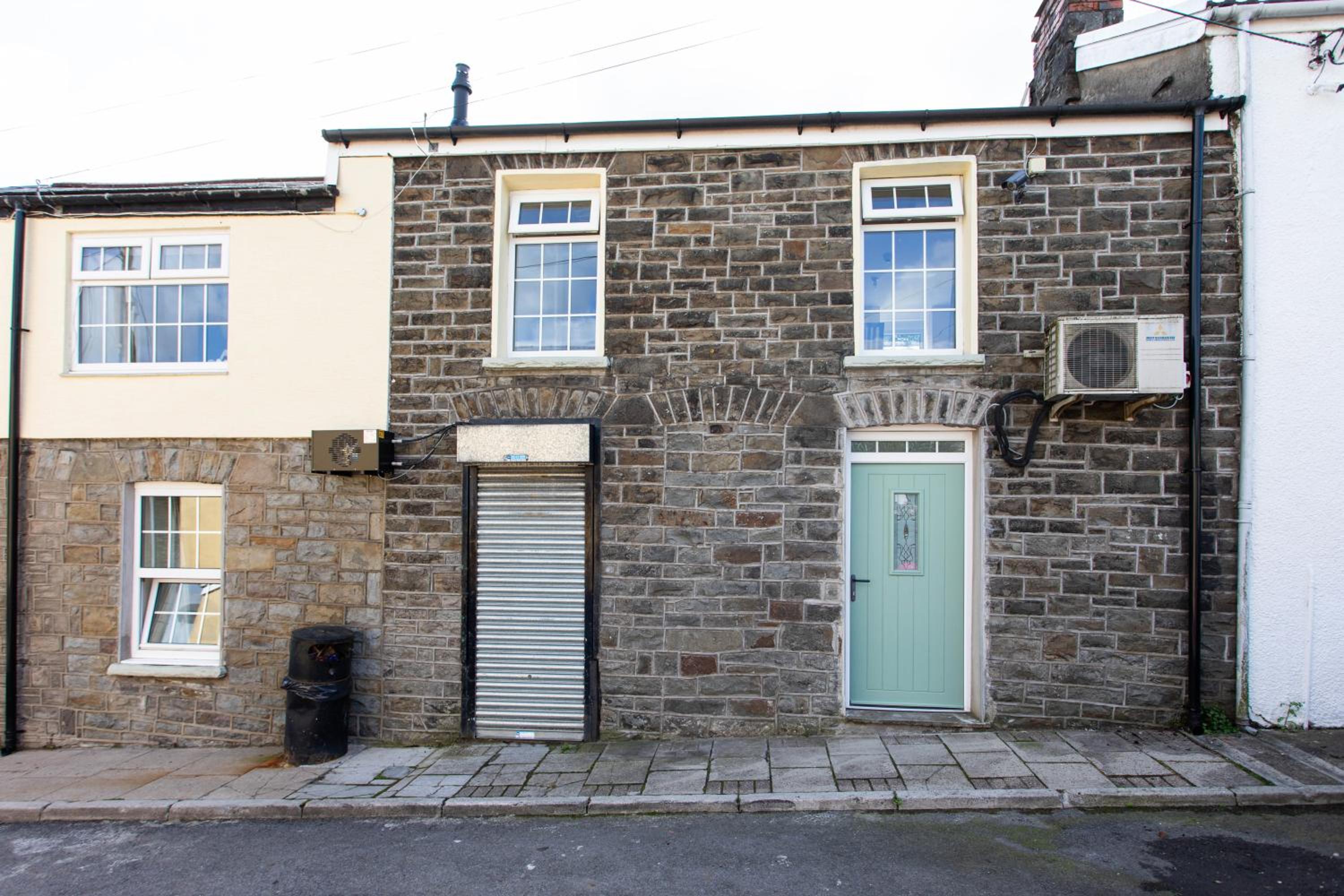 Hotel Bikehaus@The Colliers Arms - Image 1