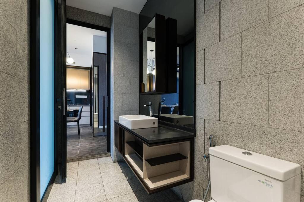 KLCC ModernMusicalSuite AT ScarletzSuites