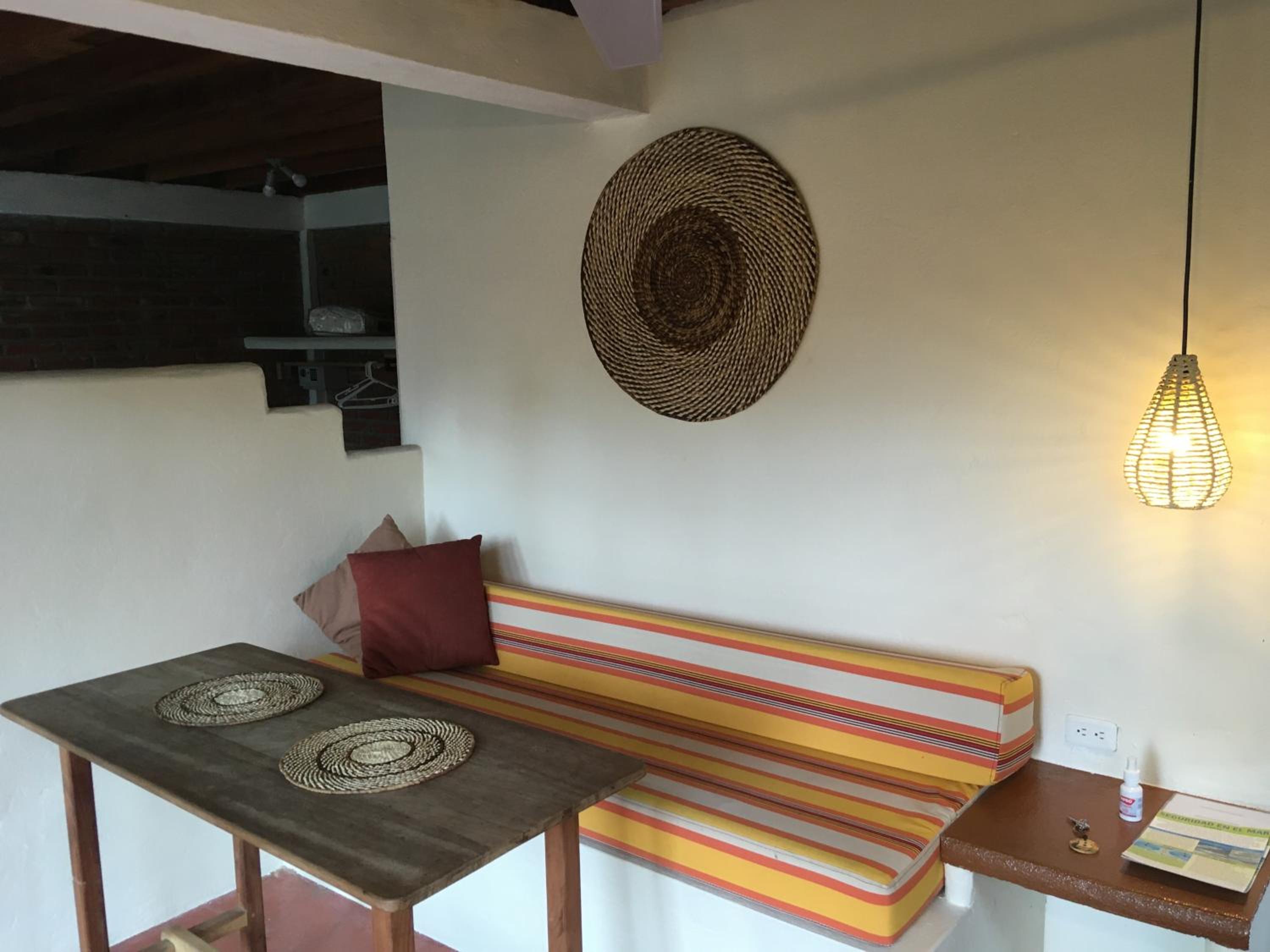 Las Acacias Apts view 4