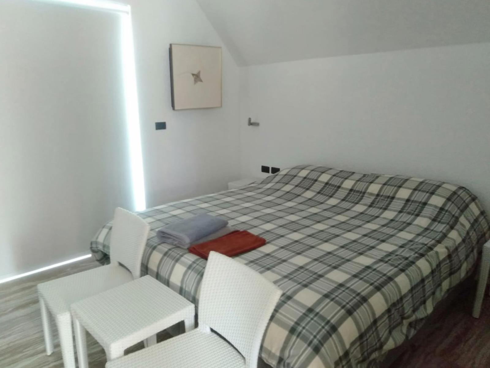Photo 52