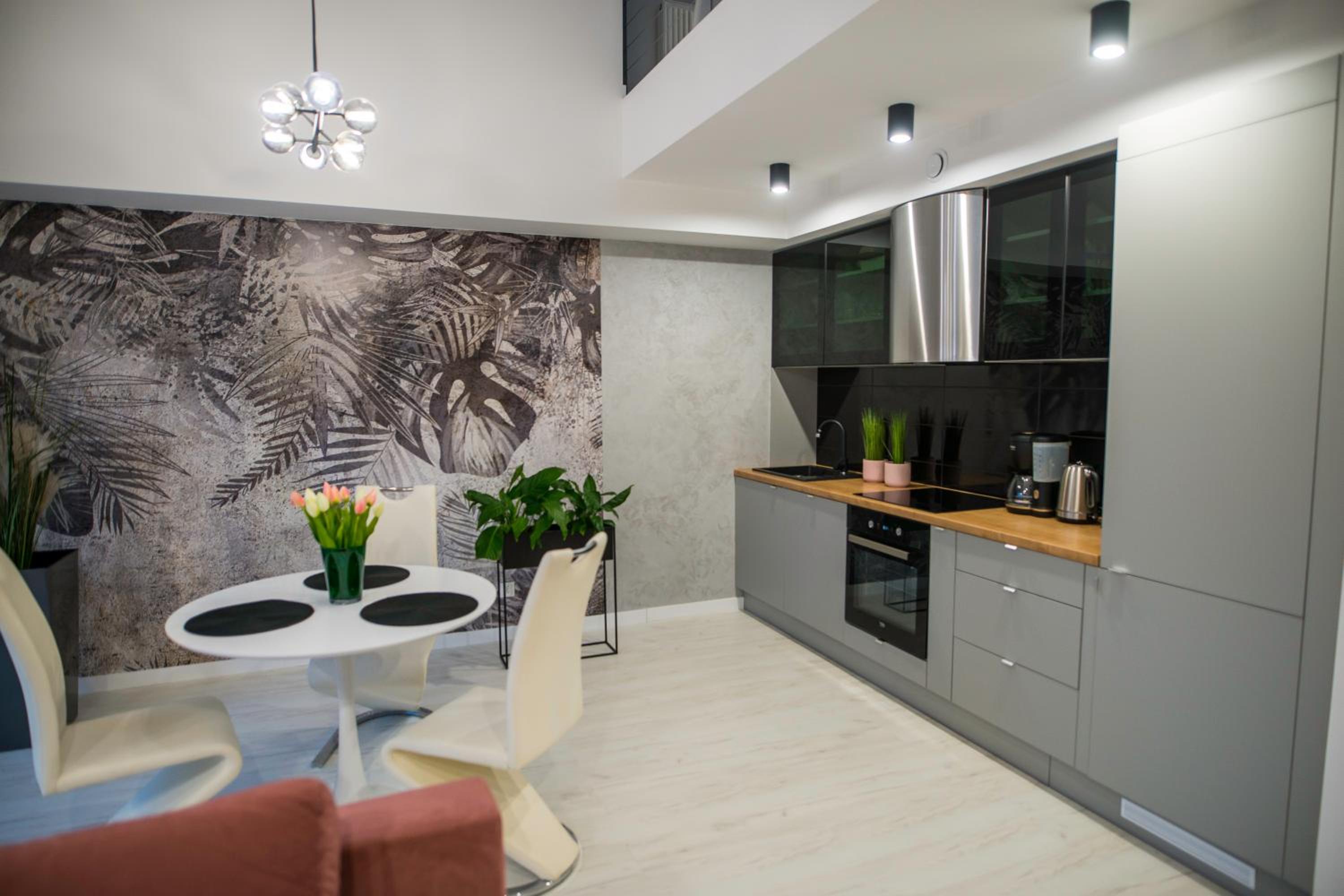Nowoczesny apartament z antresolą i garażem