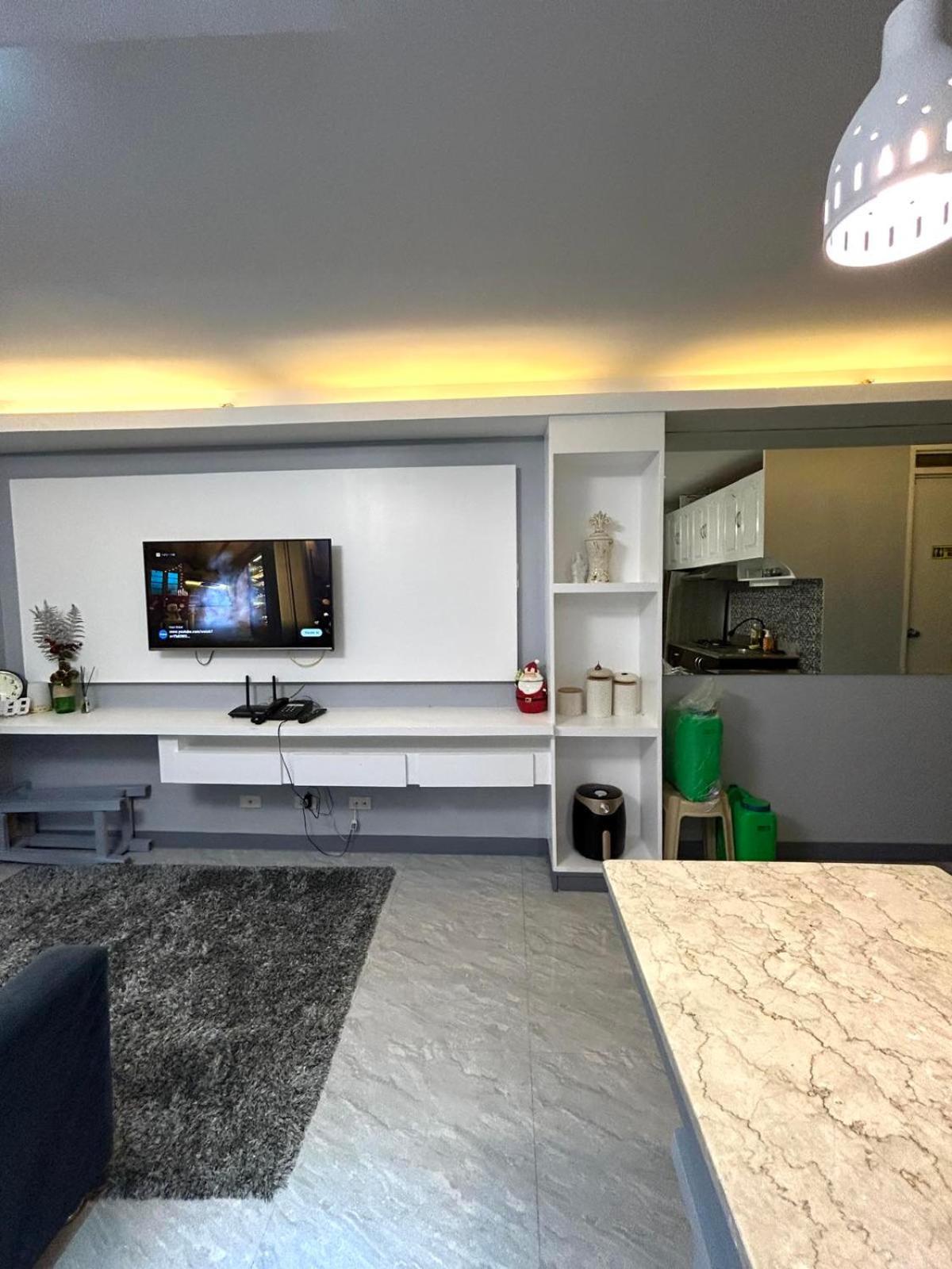 Racky's Condotel - STUDIO TYPE WITH HOTEL VIBE