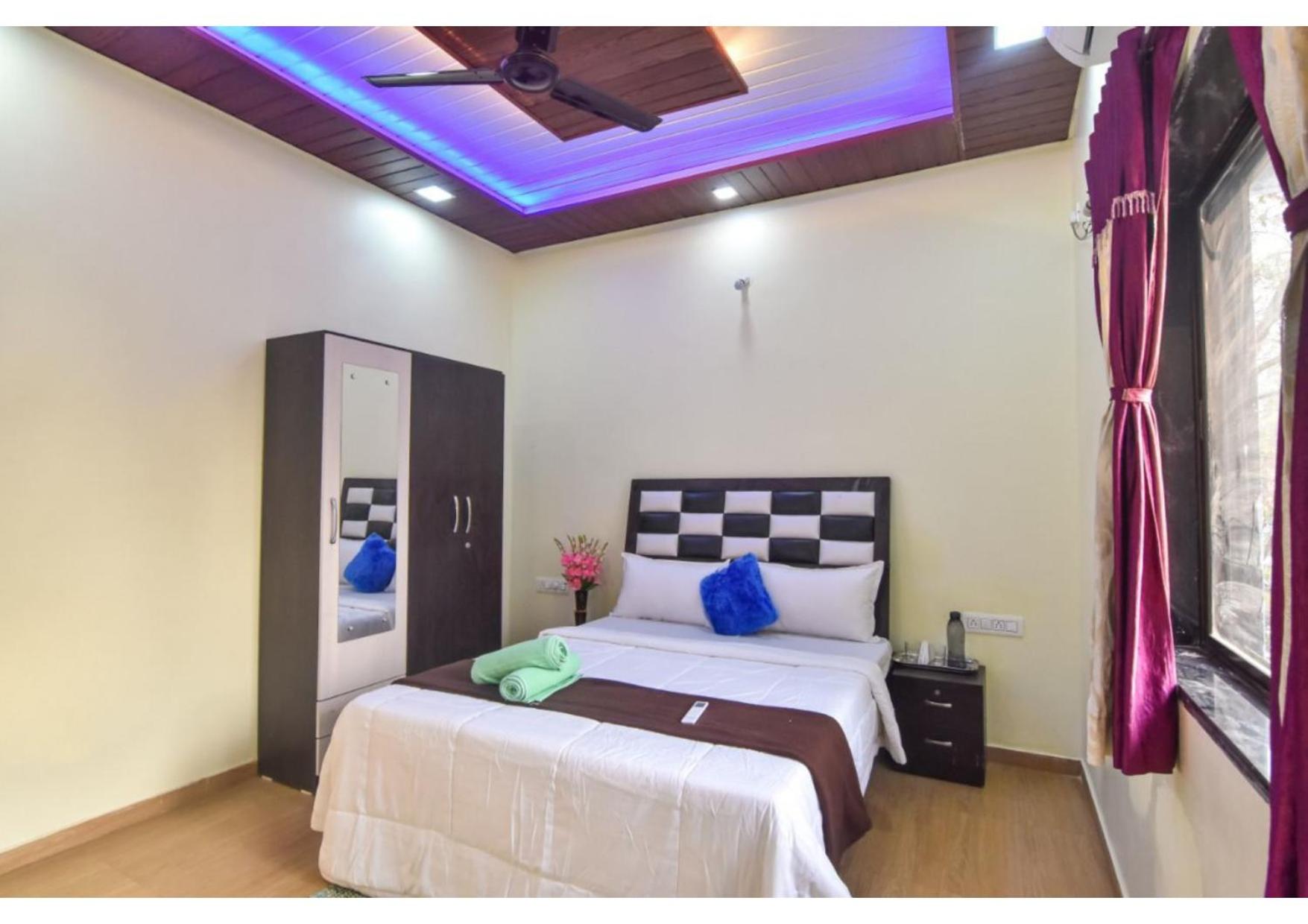 Bozeman 4BHK view 4