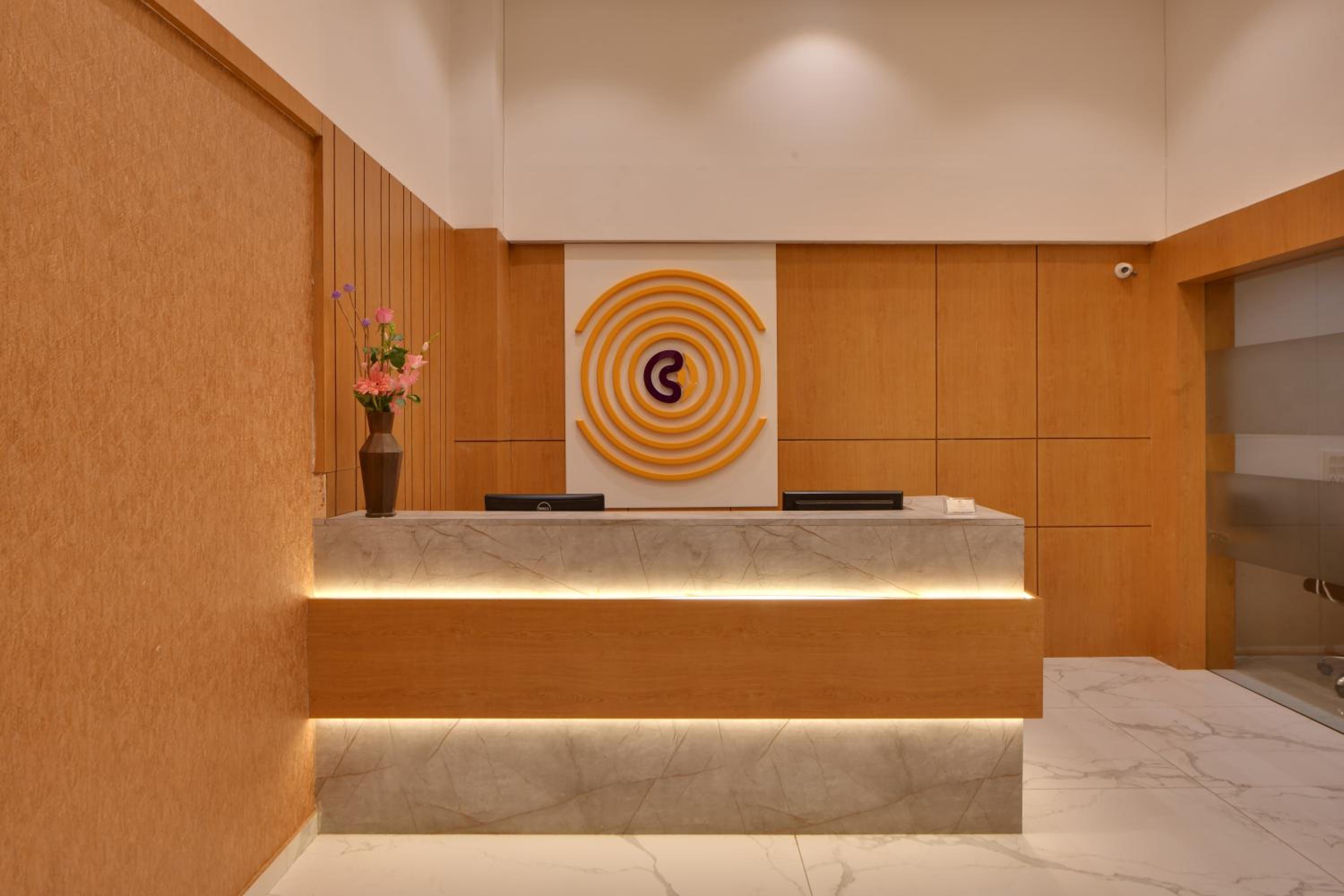 Click Hotel by Suba, Jamnagar view 5