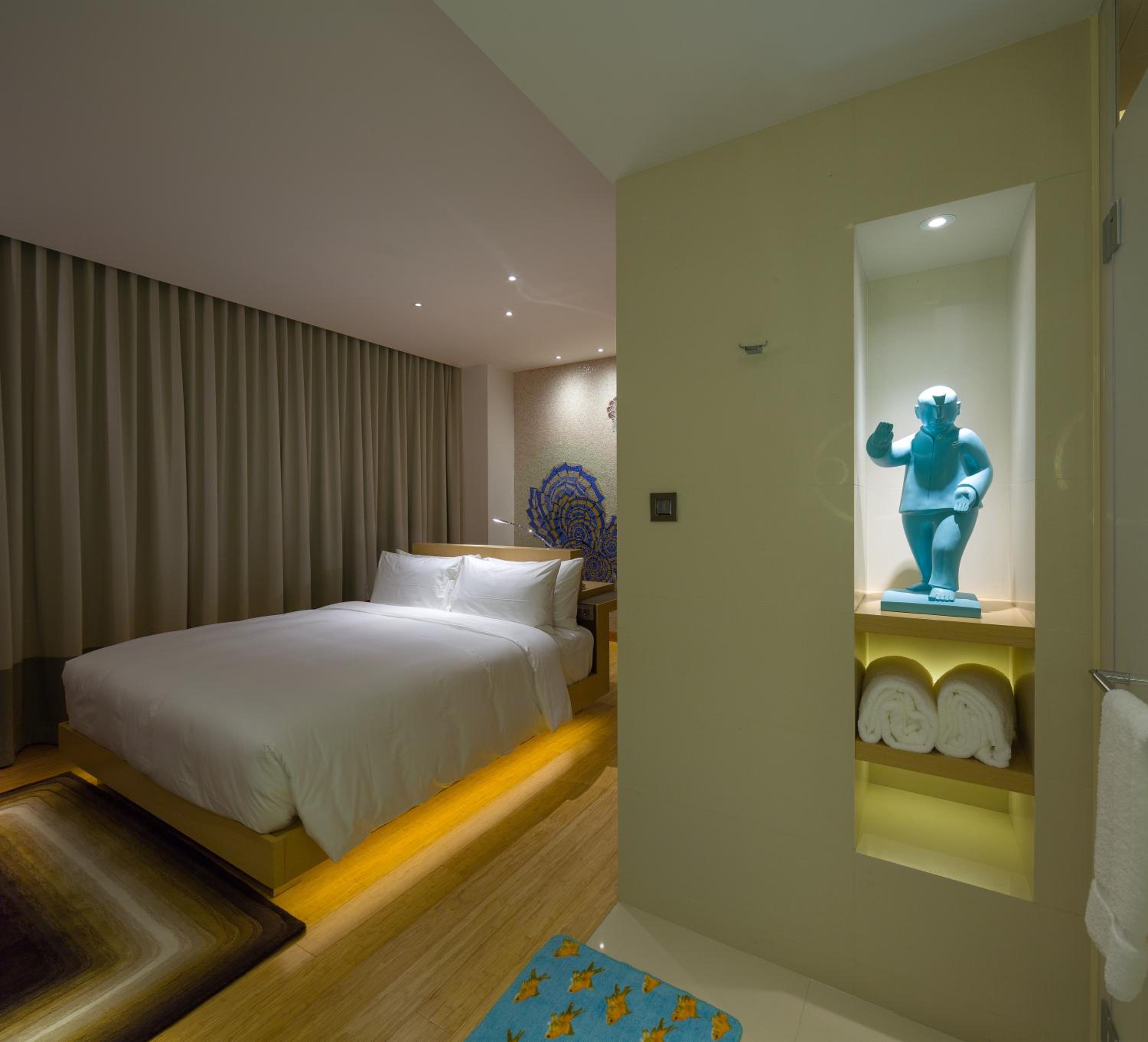 Hotel Indigo Hong Kong Island by IHG - Image 2