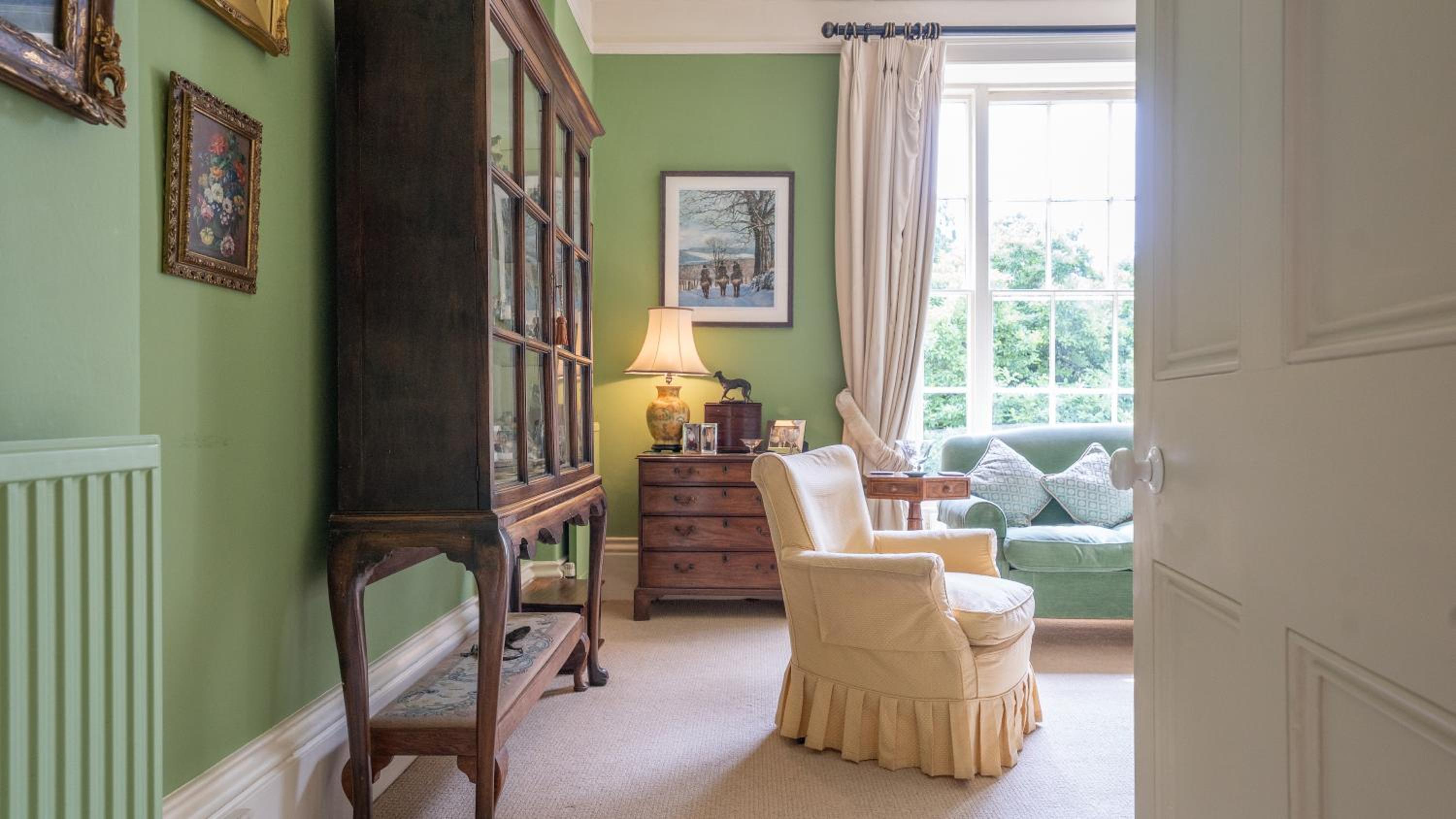 Pantybeiliau House Bed & Breakfast