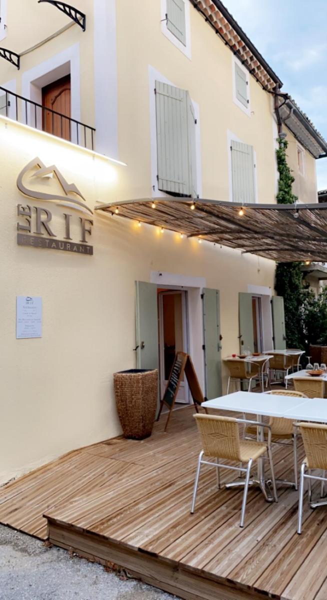 restaurant