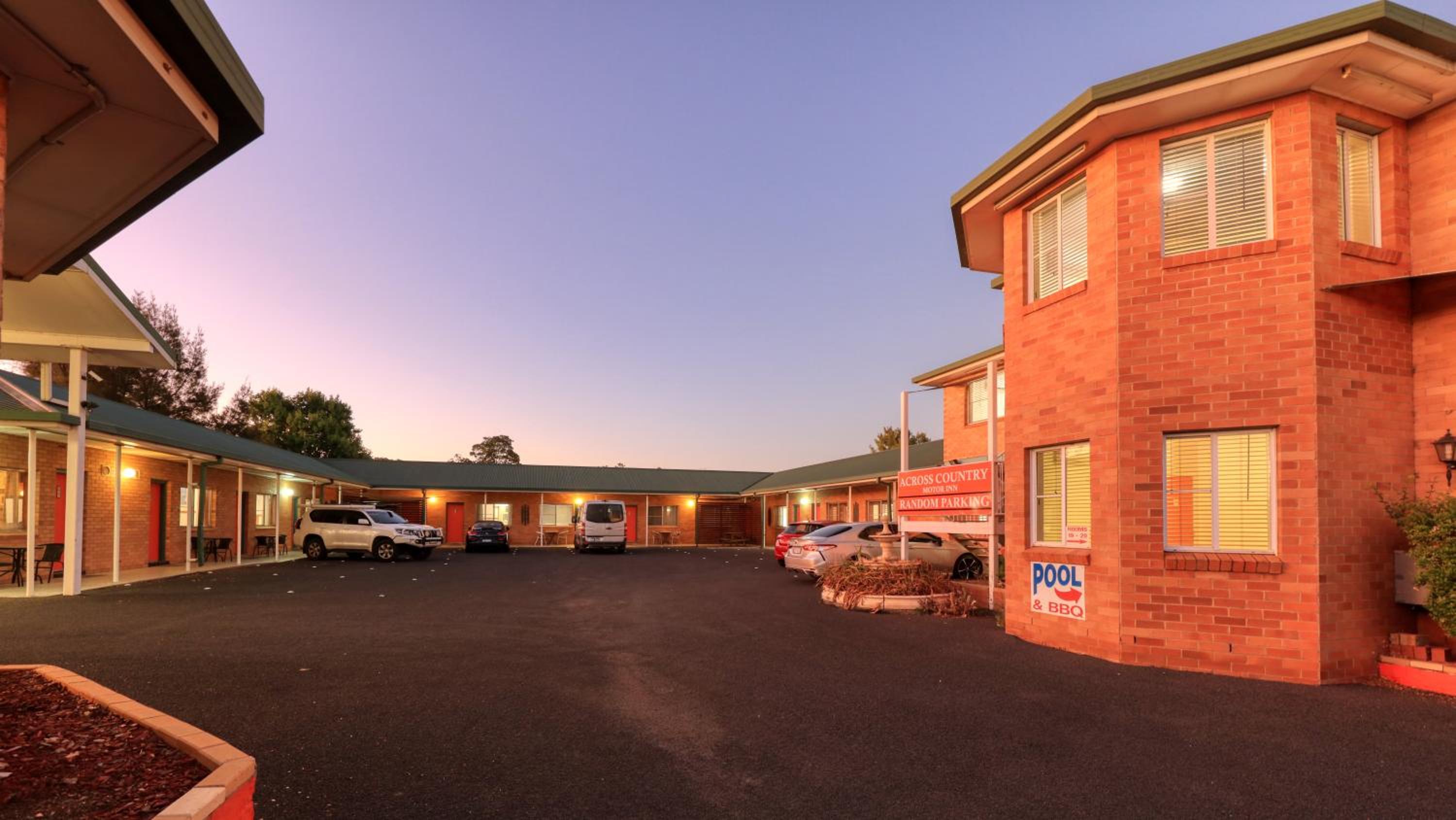 Across Country Motor Inn