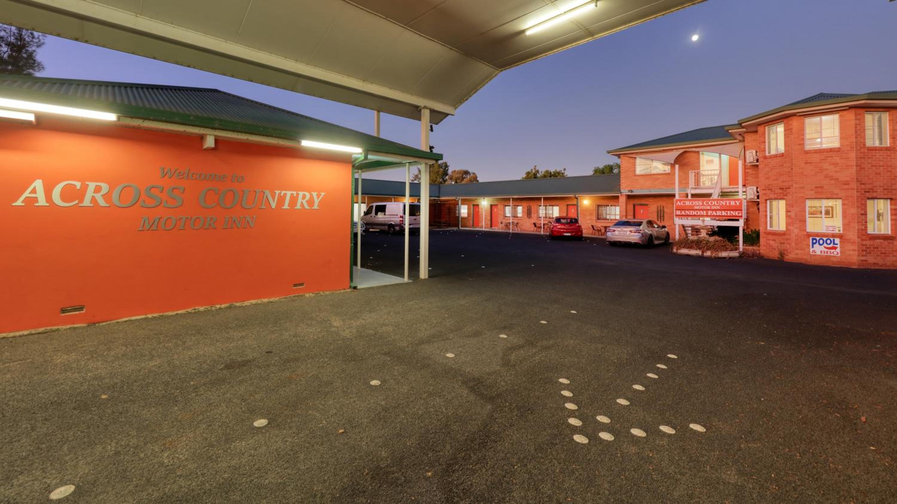 Across Country Motor Inn
