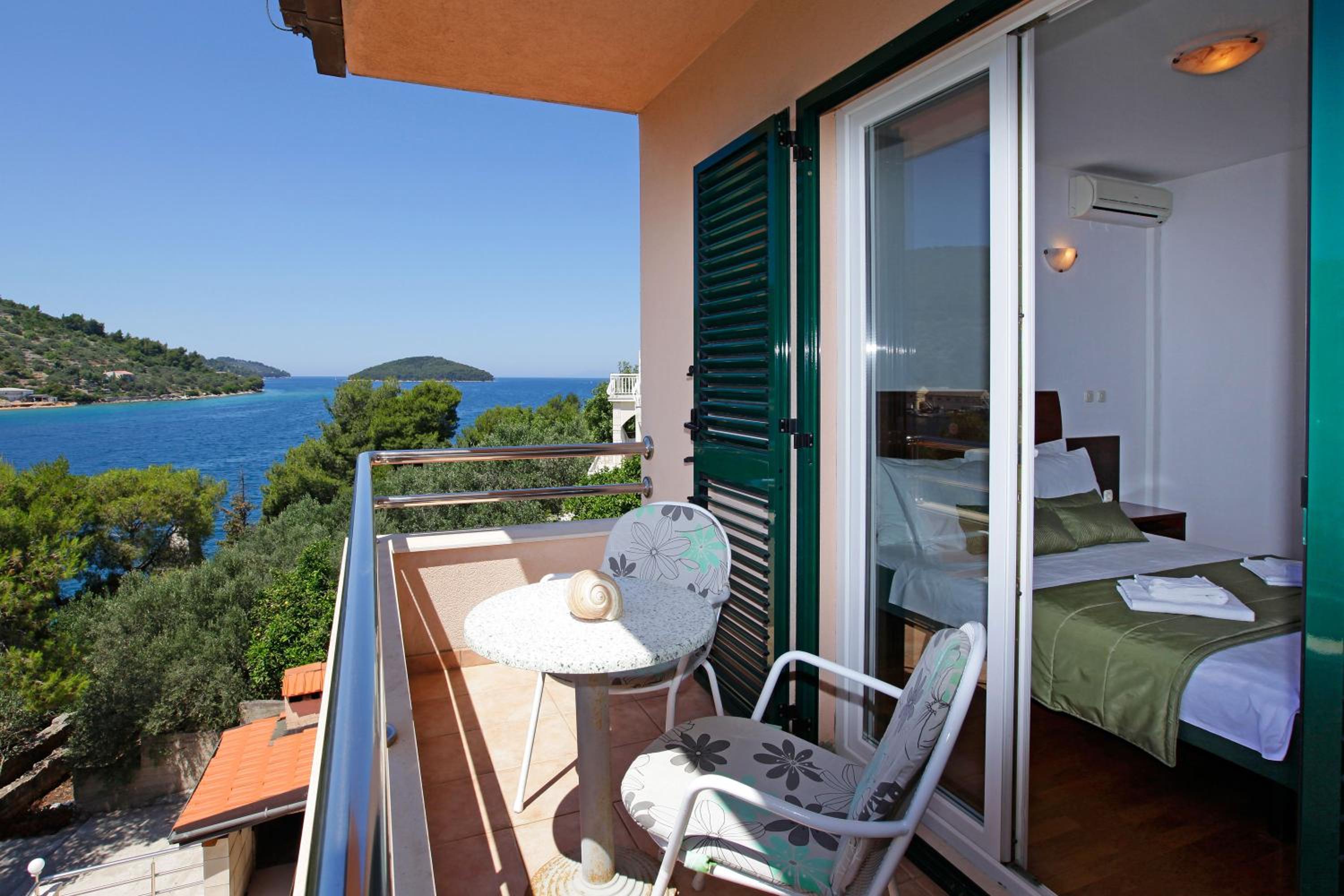 Apartments Vala