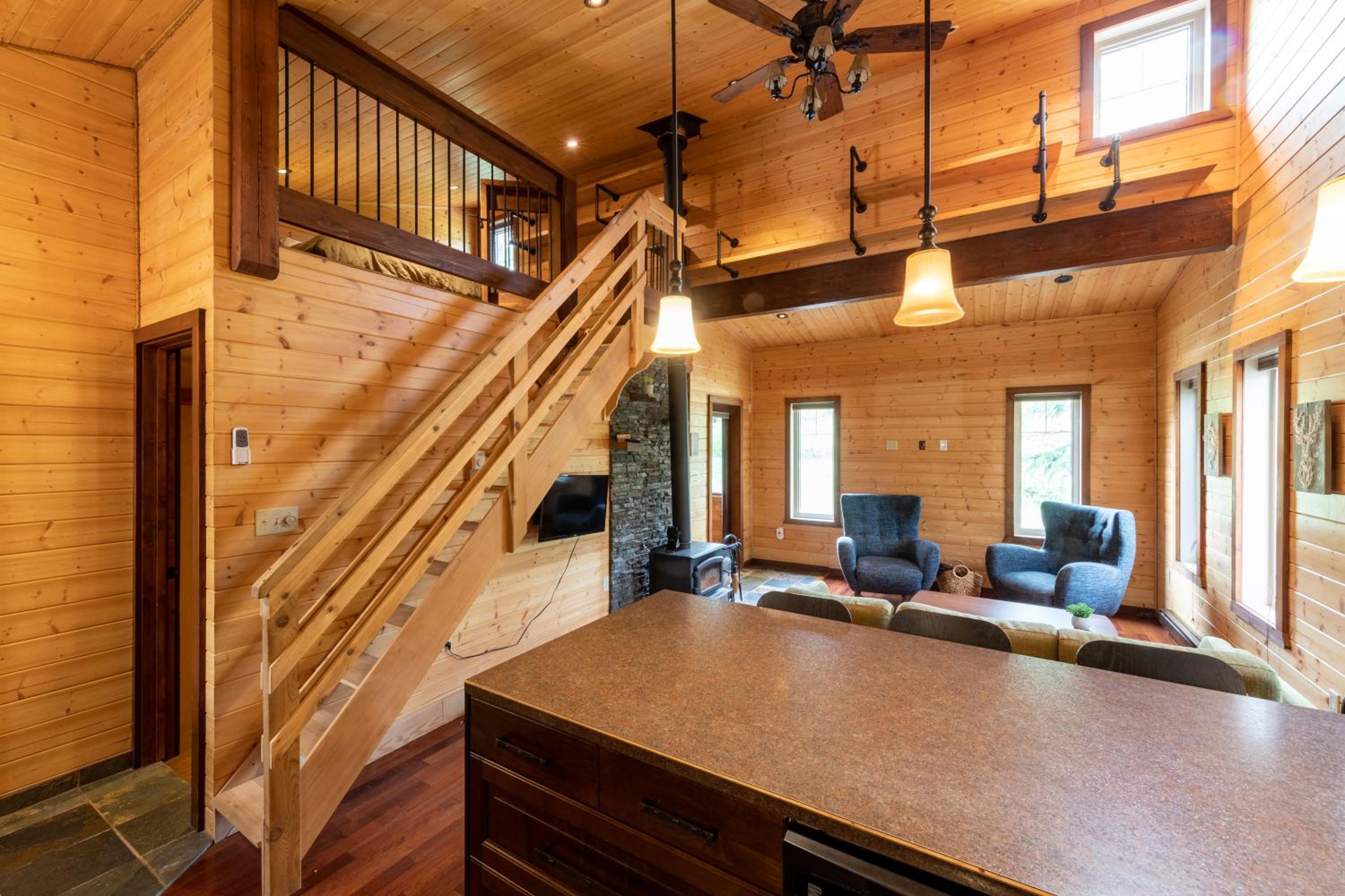 The Qu INN - Cozy Cabin
