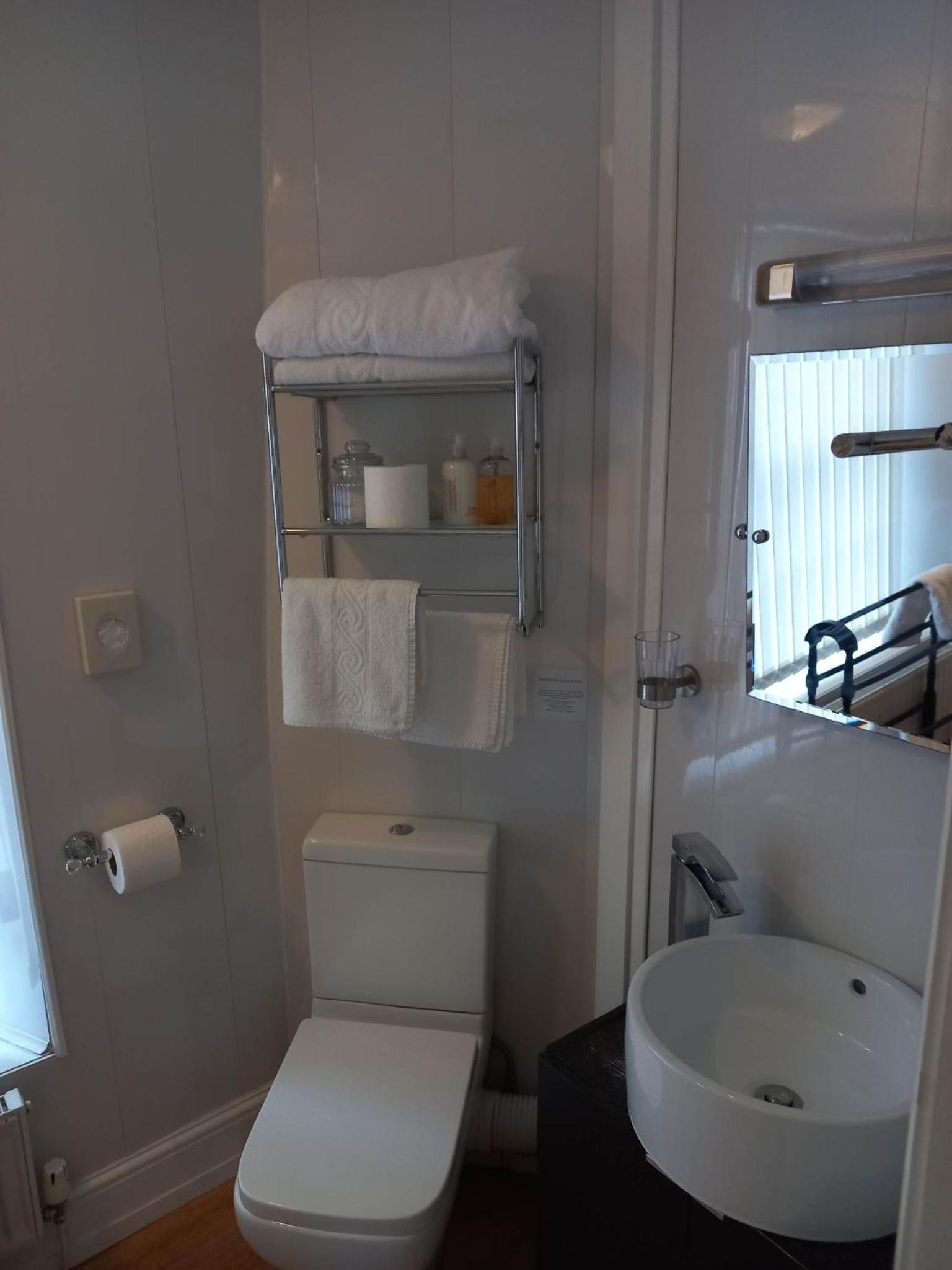 Virginia Cottage Guest House