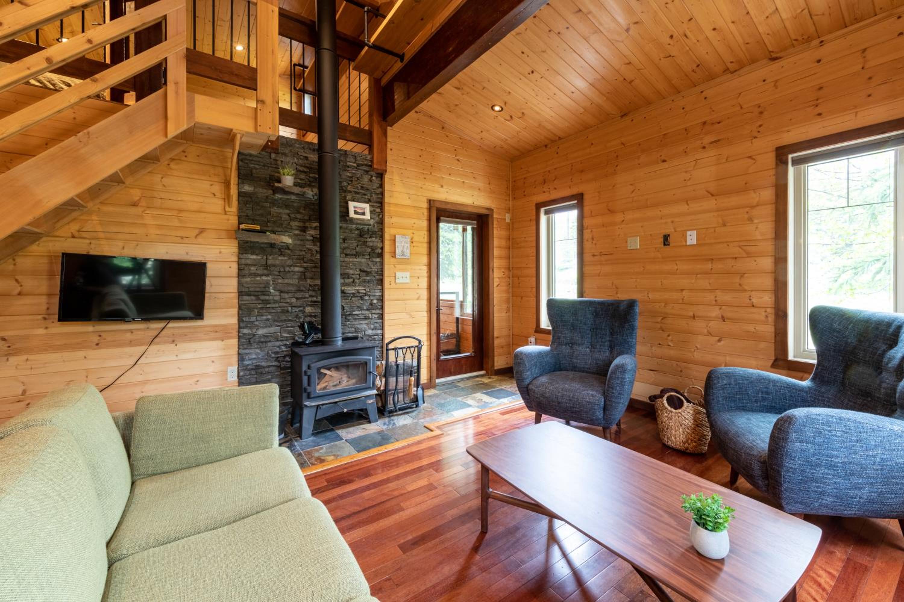 The Qu INN - Cozy Cabin