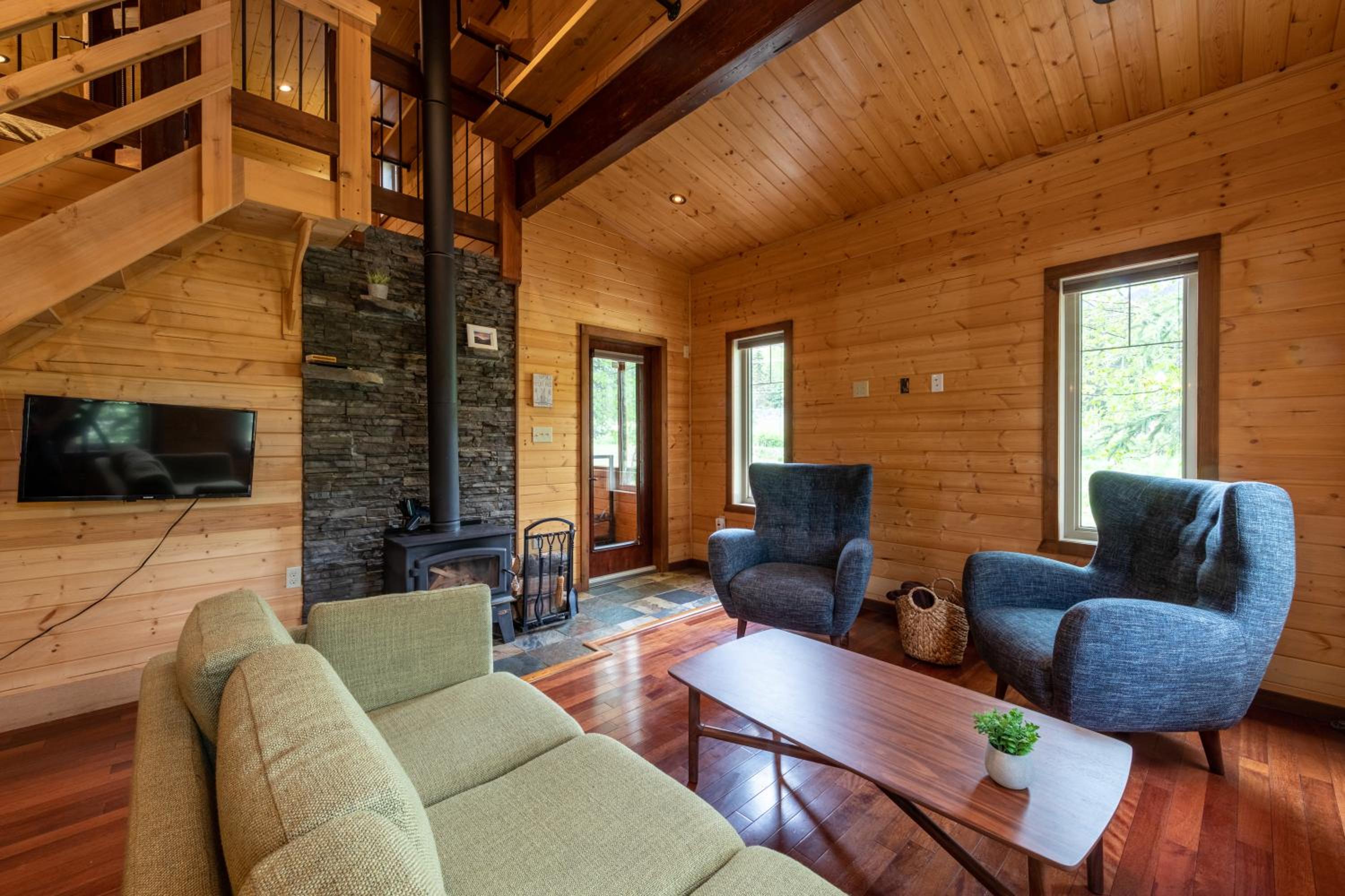 The Qu INN - Cozy Cabin