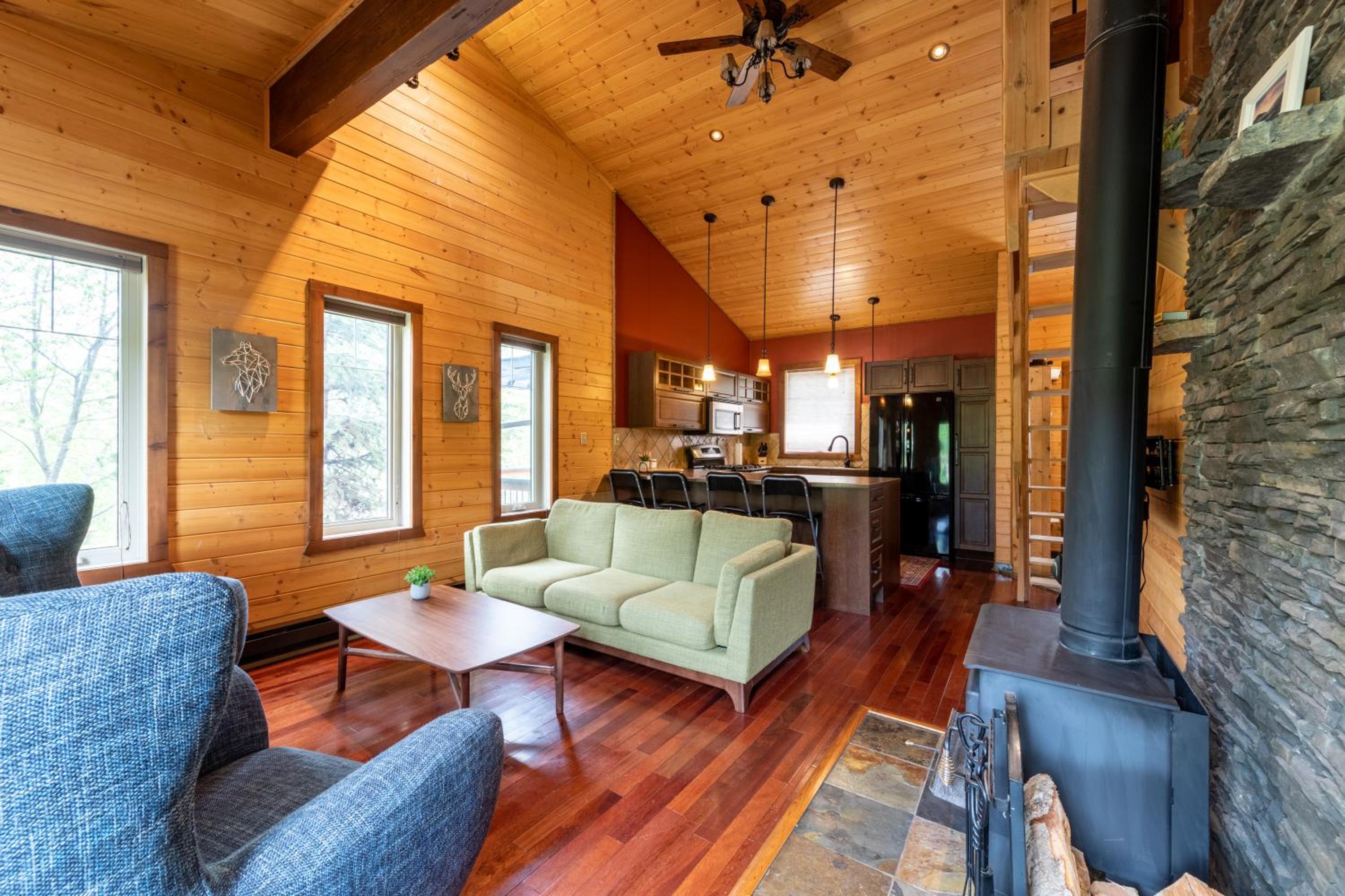 The Qu INN - Cozy Cabin