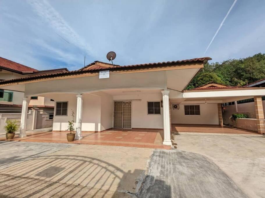 Cozy Spacious seremban Bangalow Taman Rasah 2085 photo 8