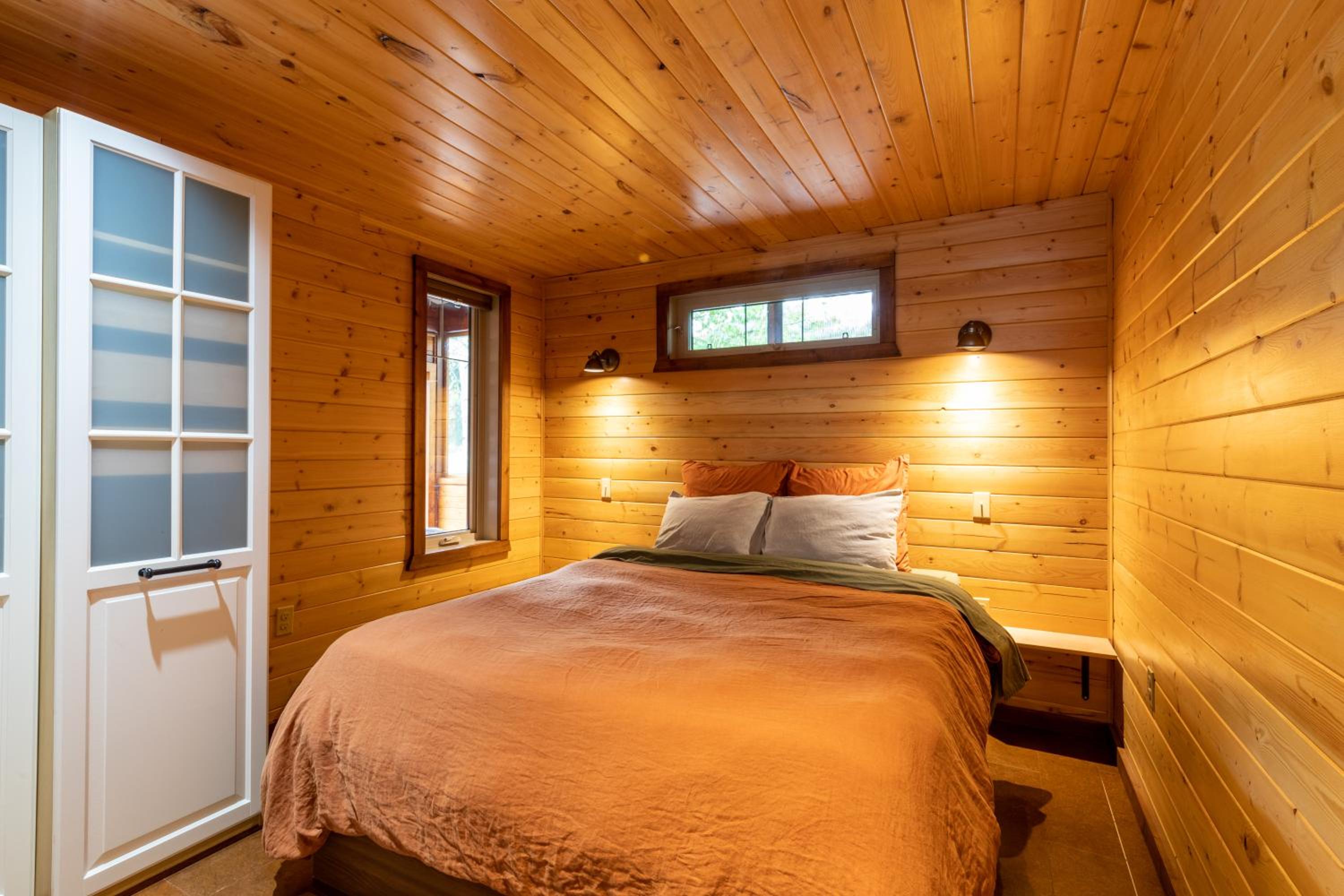The Qu INN - Cozy Cabin