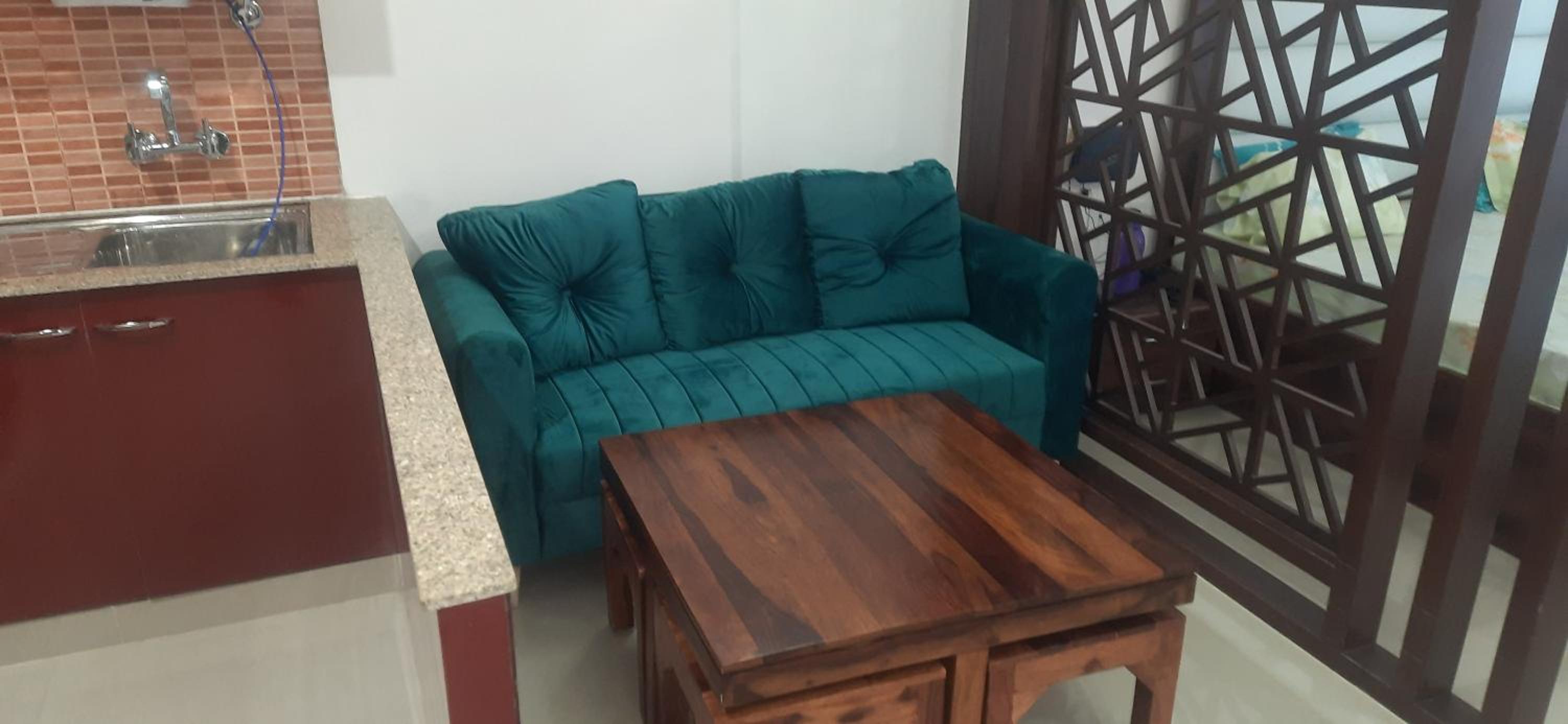 Short Stays in Fully Furnished Service Apartment view 5