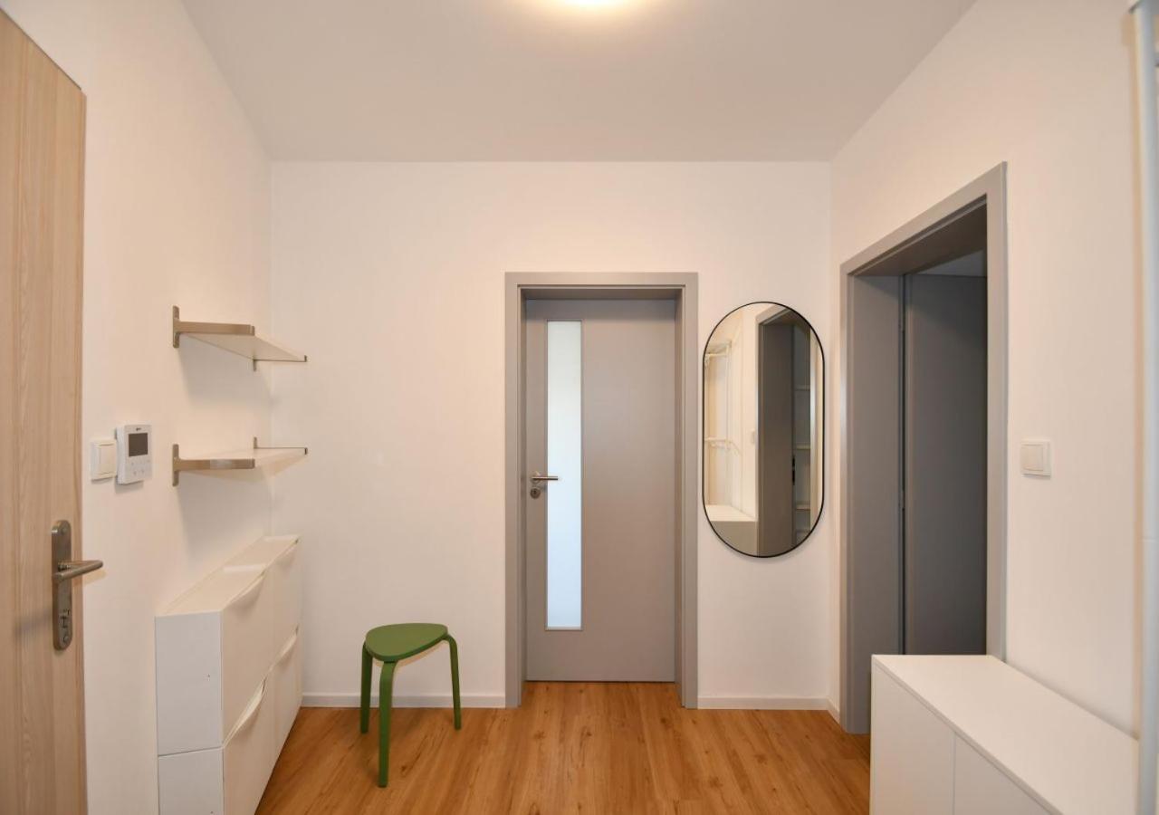 EFI Residence Holzova 28