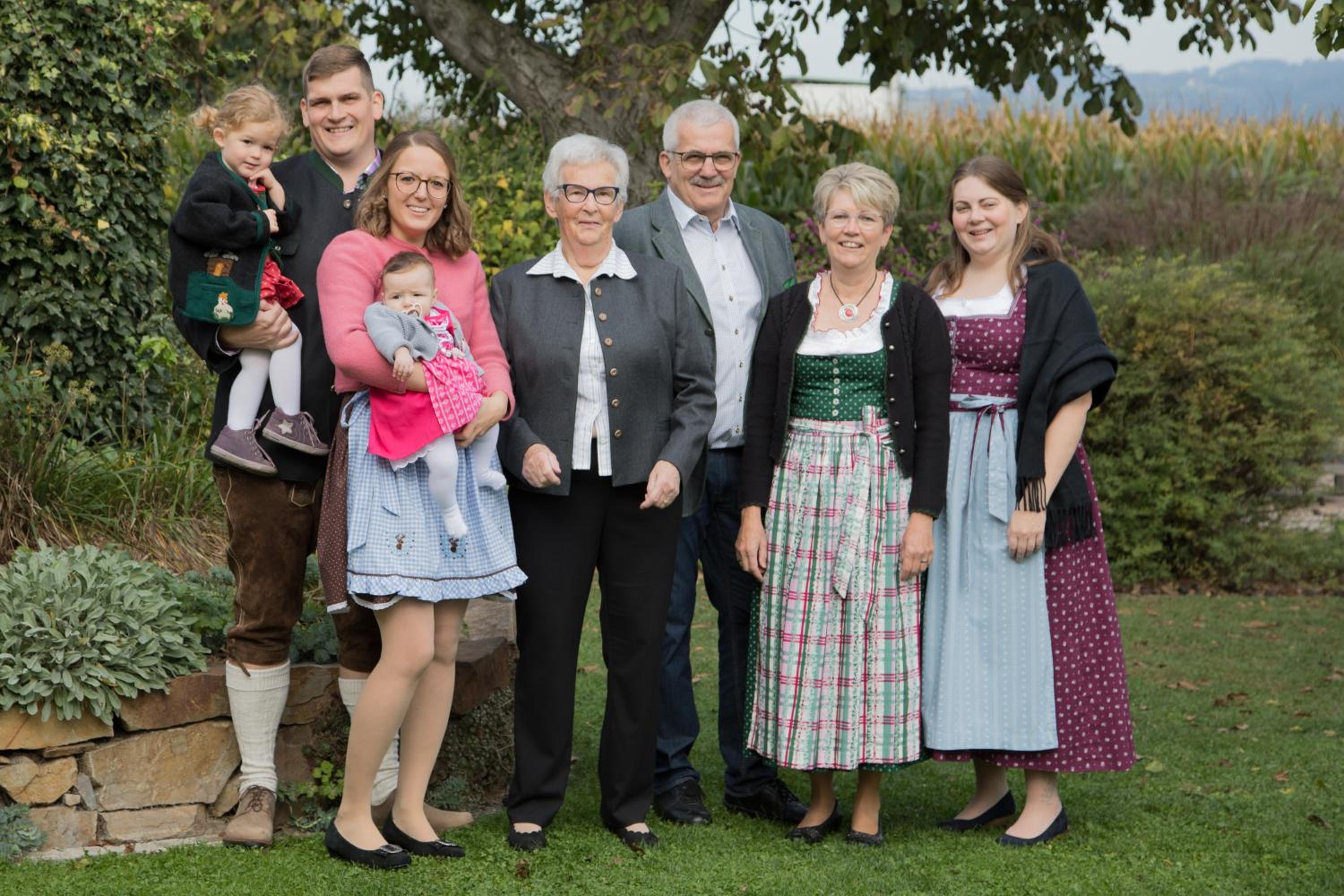 Privatzimmer und Ferienwohnungen Leeb