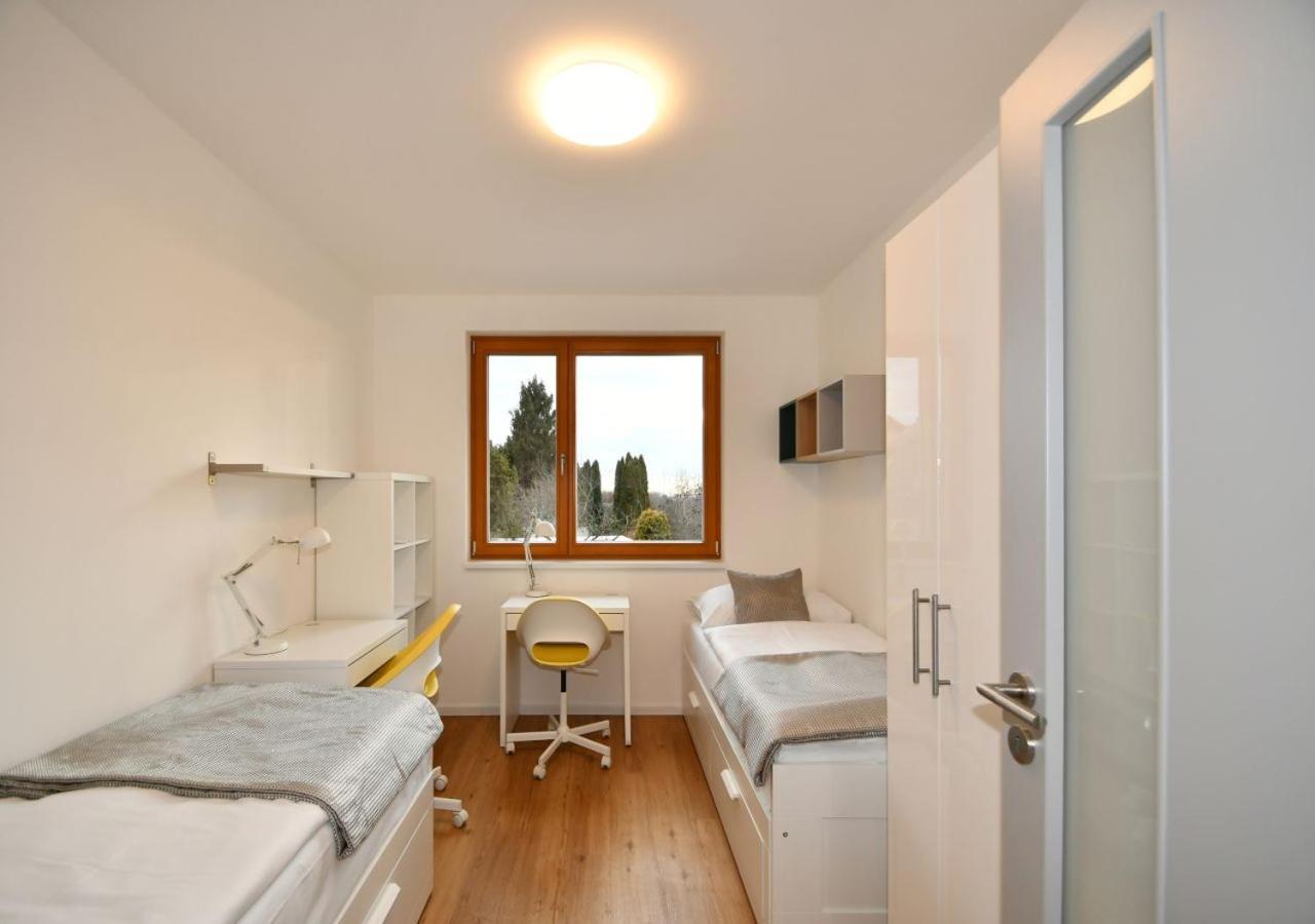 EFI Residence Holzova 28