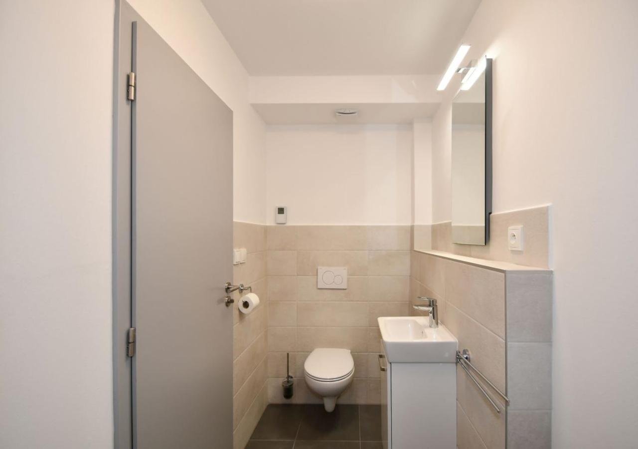 EFI Residence Holzova 28