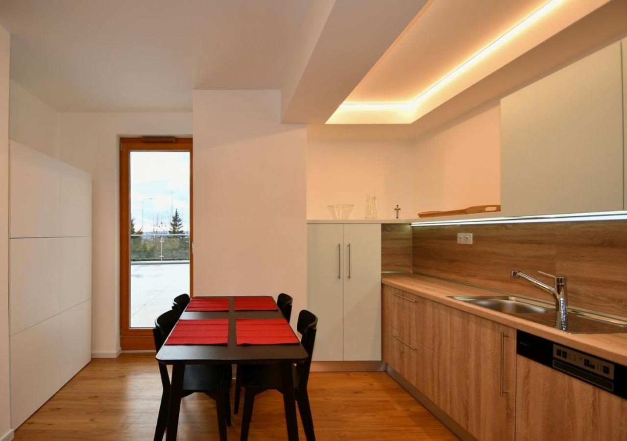 EFI Residence Holzova 28
