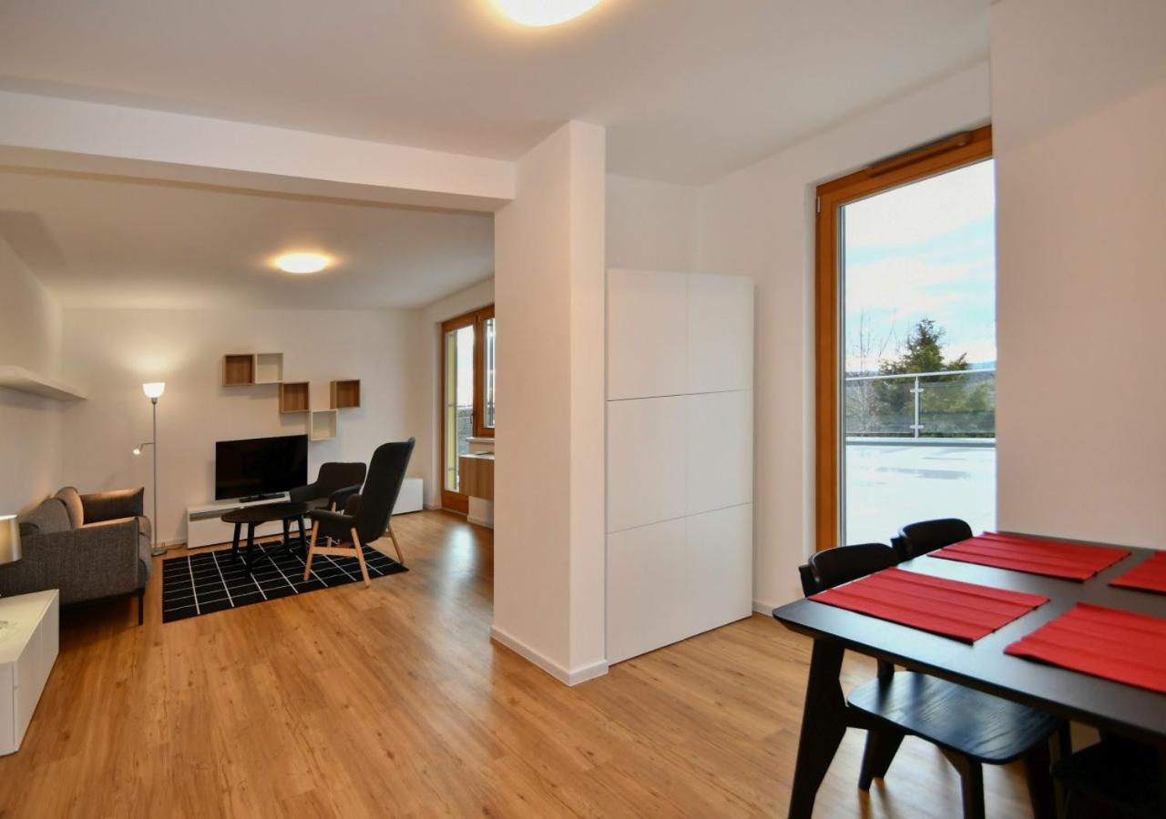 EFI Residence Holzova 28