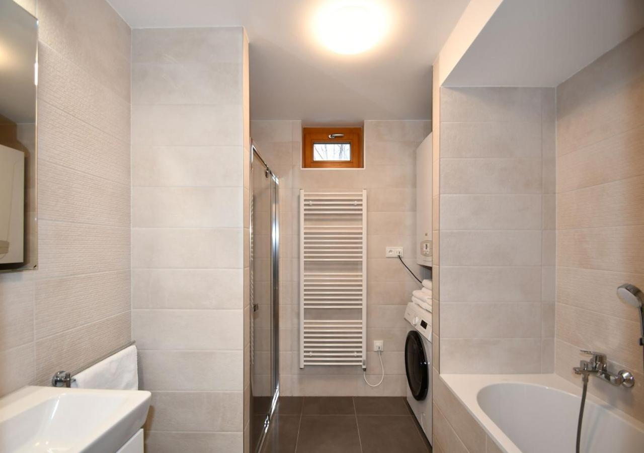 EFI Residence Holzova 28