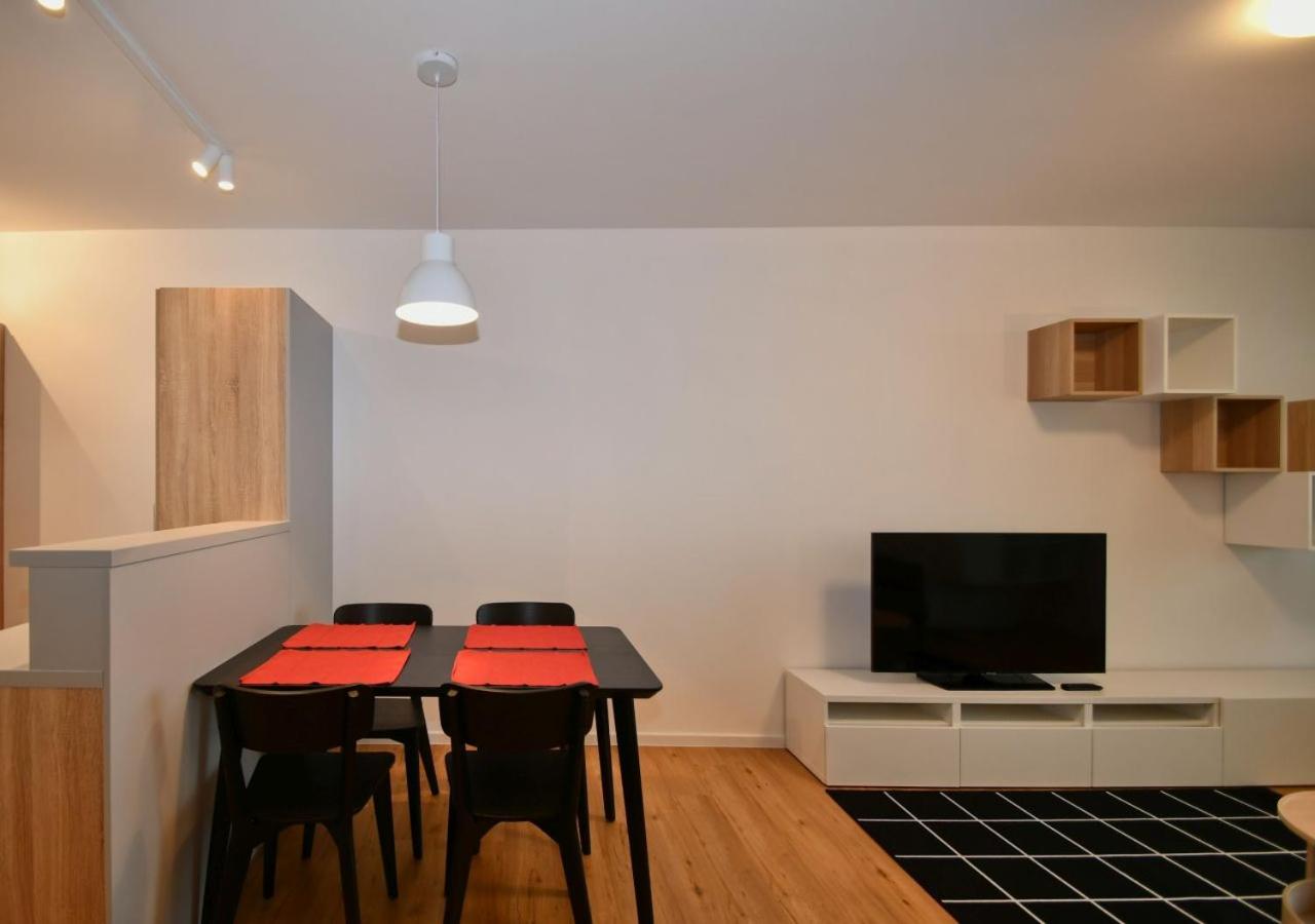 EFI Residence Holzova 28