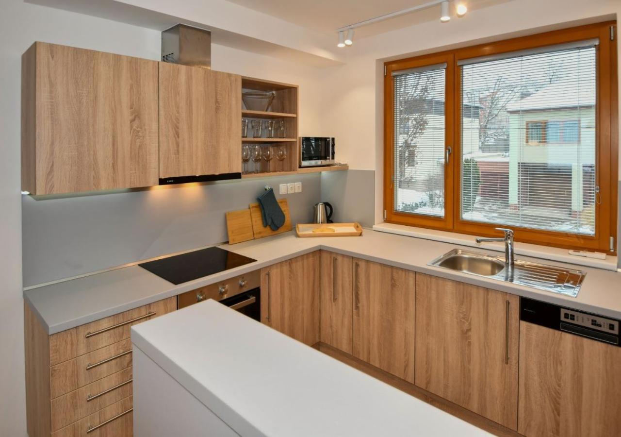 EFI Residence Holzova 28