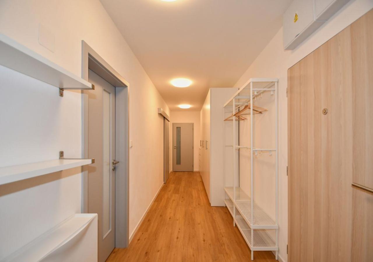 EFI Residence Holzova 28