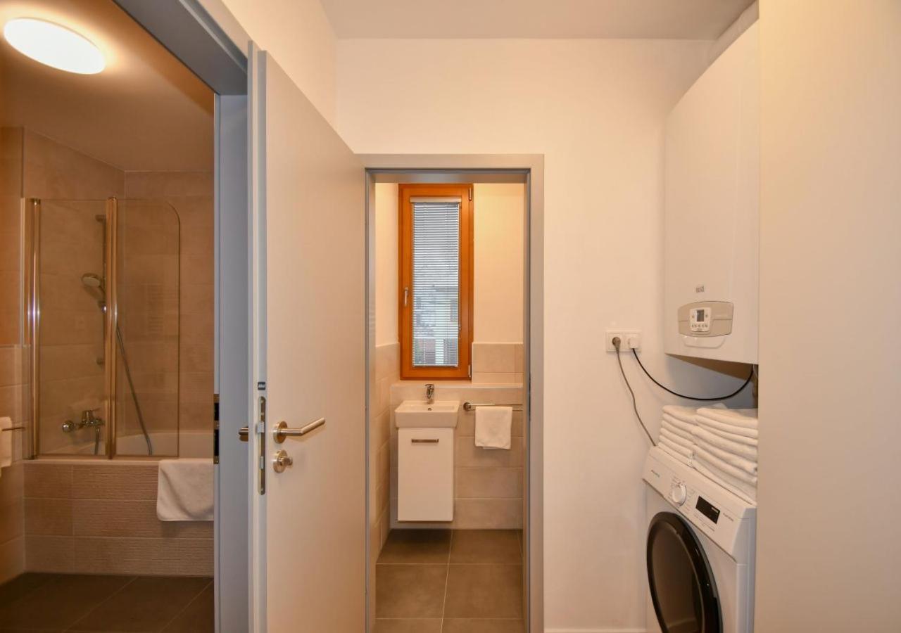 EFI Residence Holzova 28